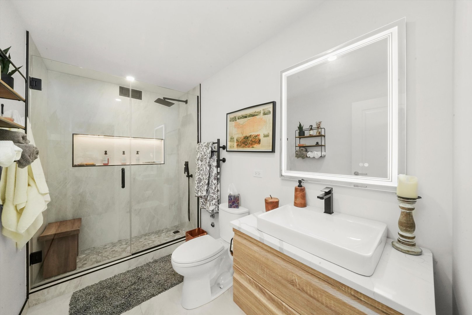 3430 N Lake Shore Drive Unit: 12J