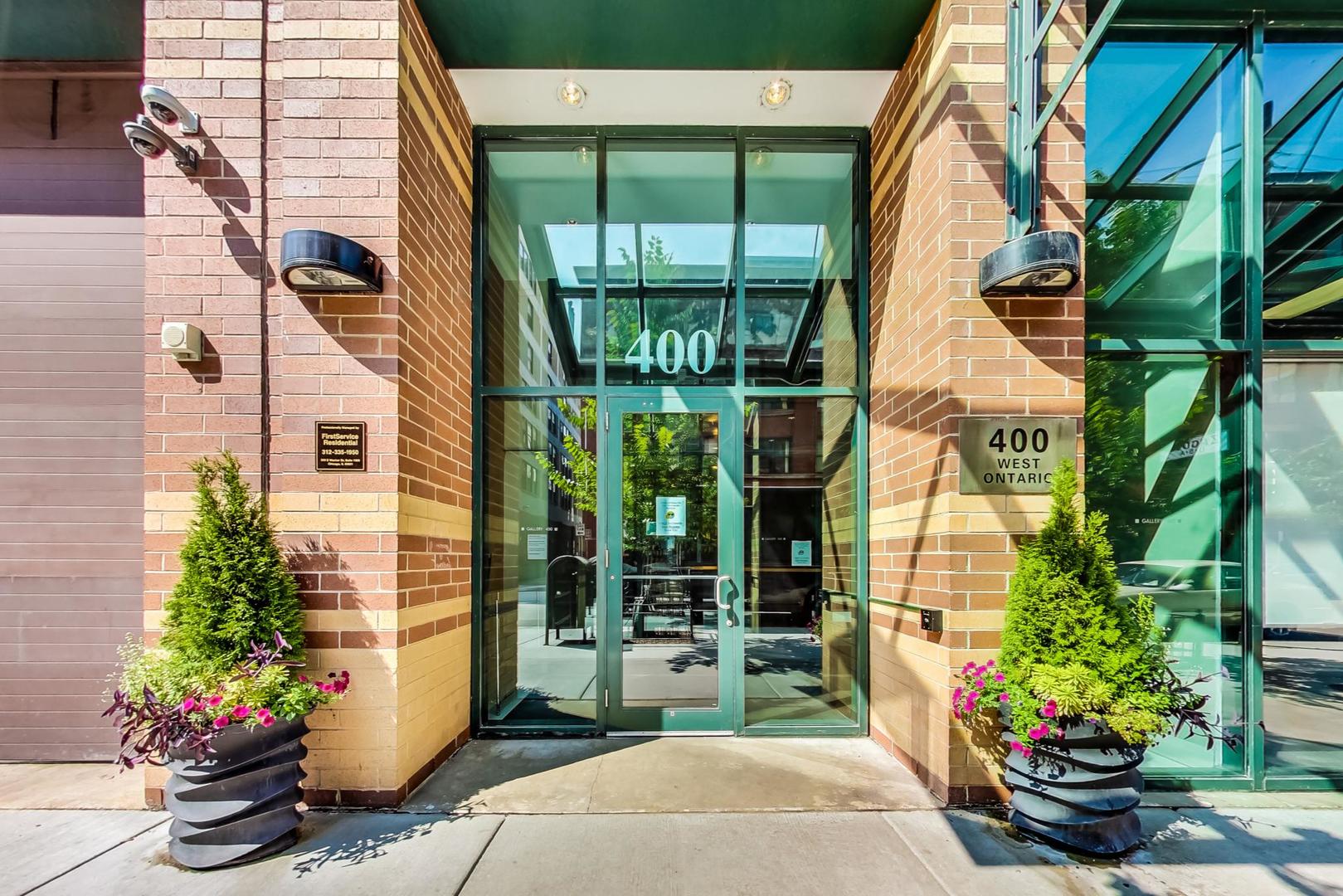 400 W Ontario Street Unit: 1005