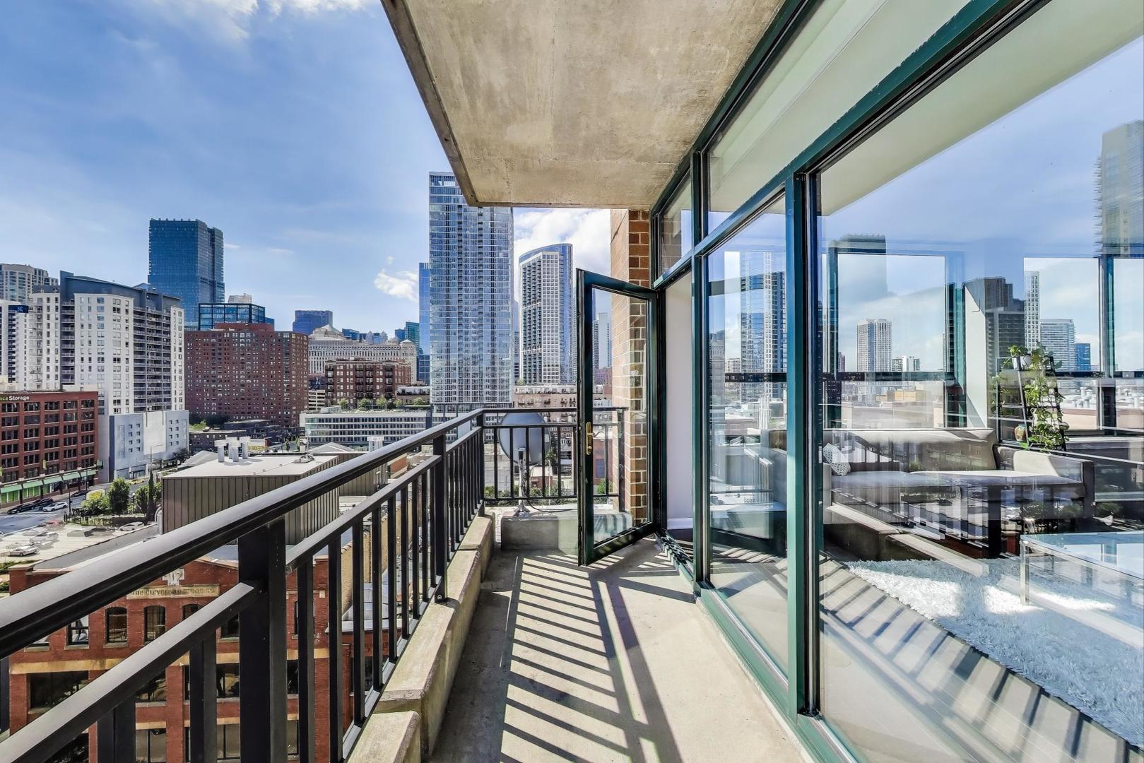400 W Ontario Street Unit: 1005