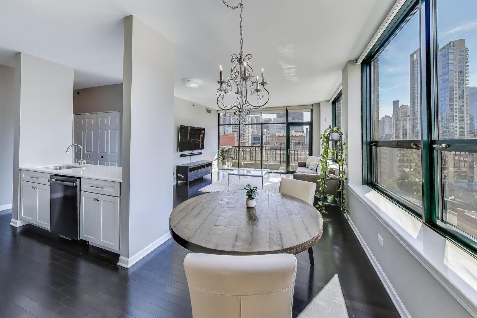 400 W Ontario Street Unit: 1005
