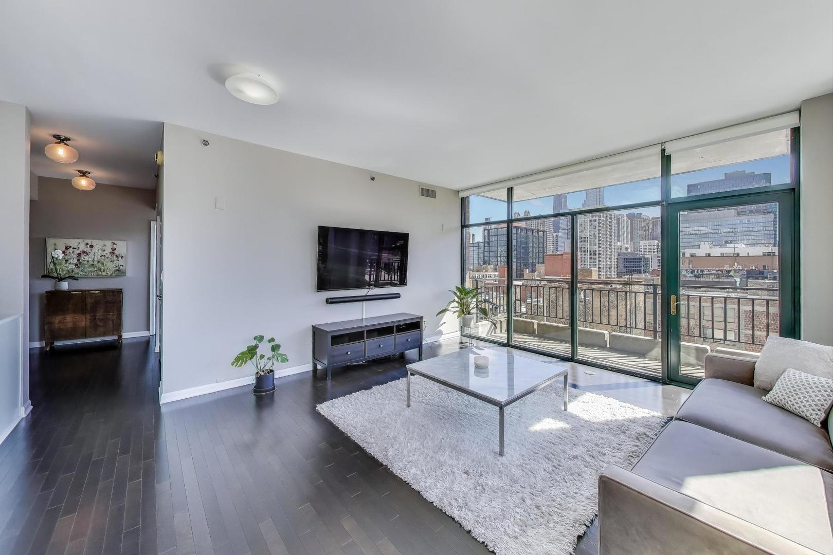 400 W Ontario Street Unit: 1005
