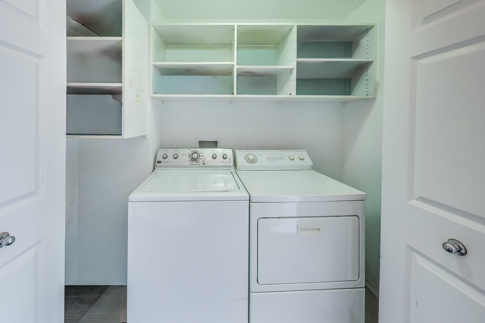 400 W Ontario Street Unit: 1005