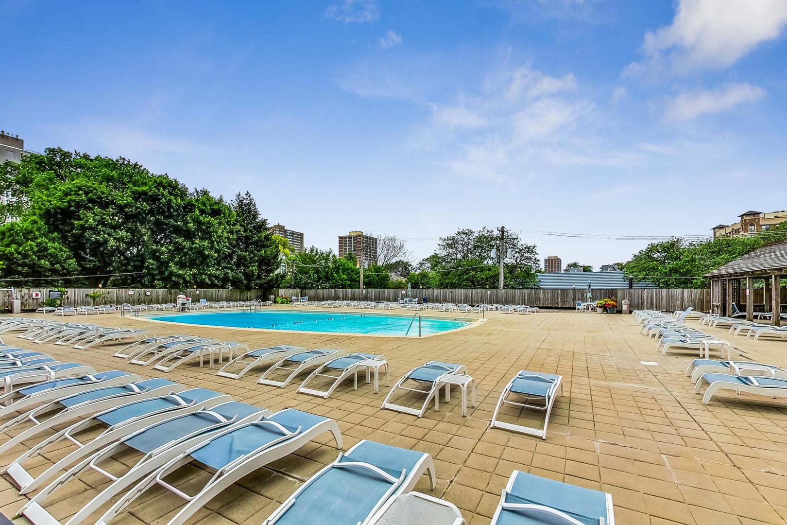 4250 N Marine Drive Unit: 2324