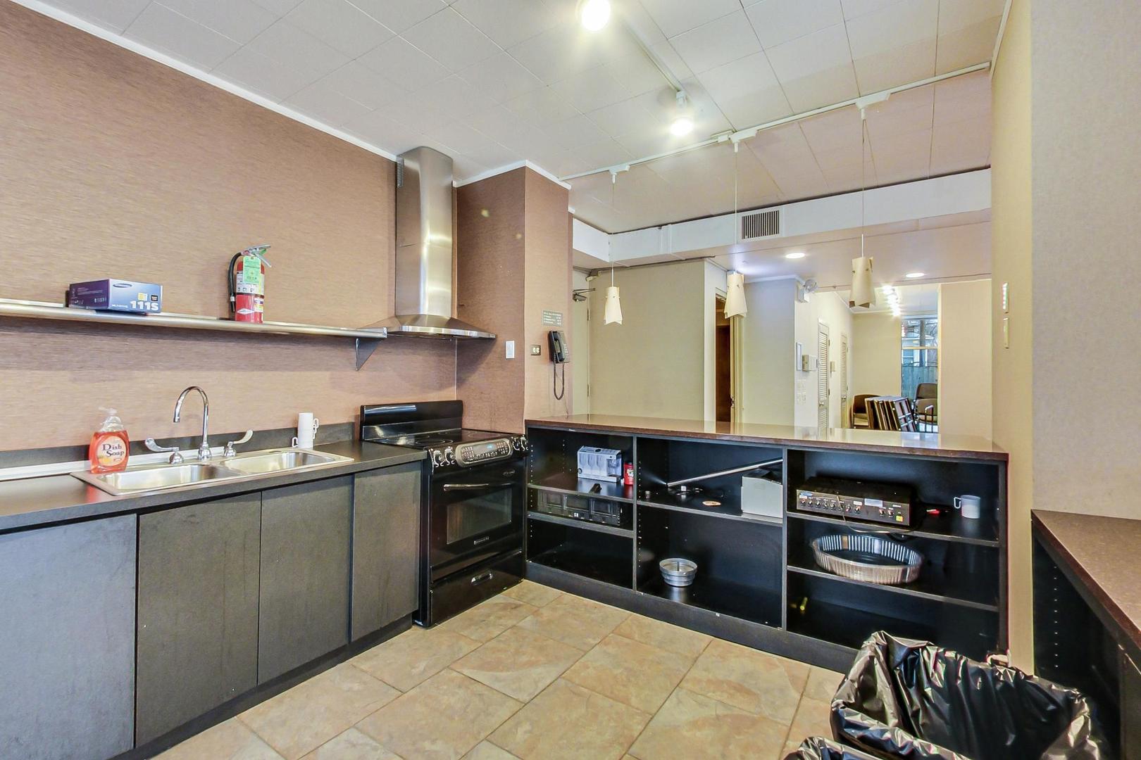 4250 N Marine Drive Unit: 2324
