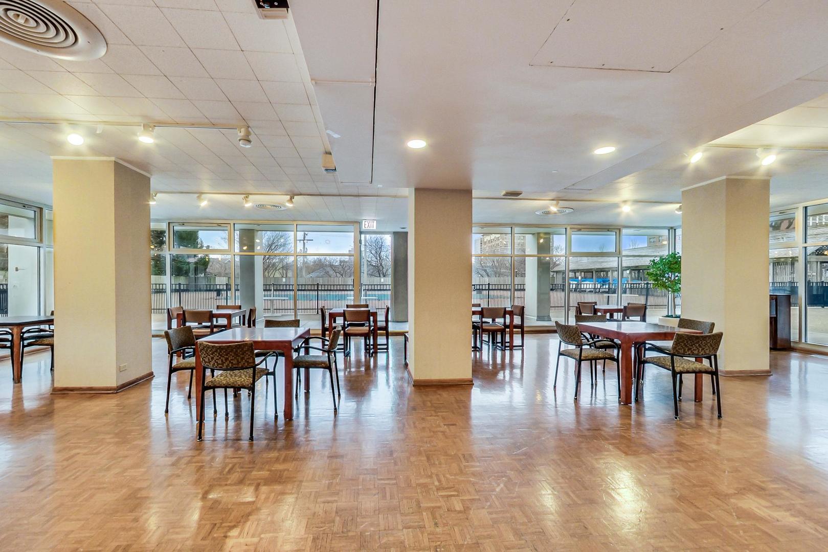 4250 N Marine Drive Unit: 2324