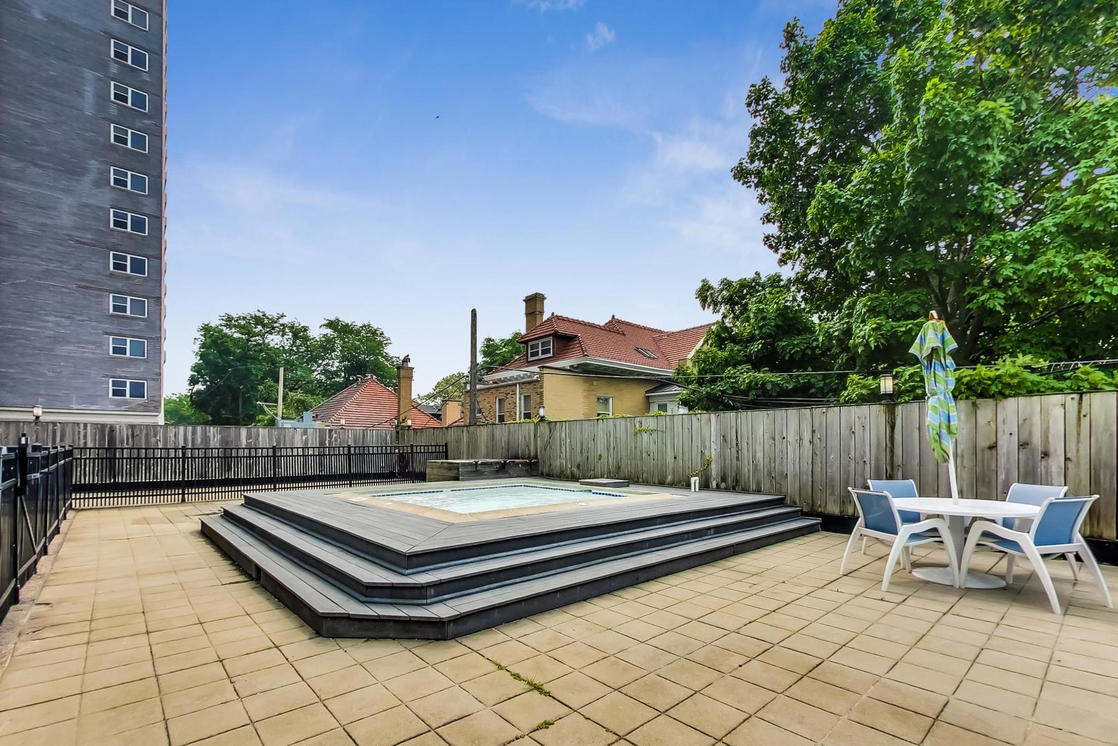 4250 N Marine Drive Unit: 2324