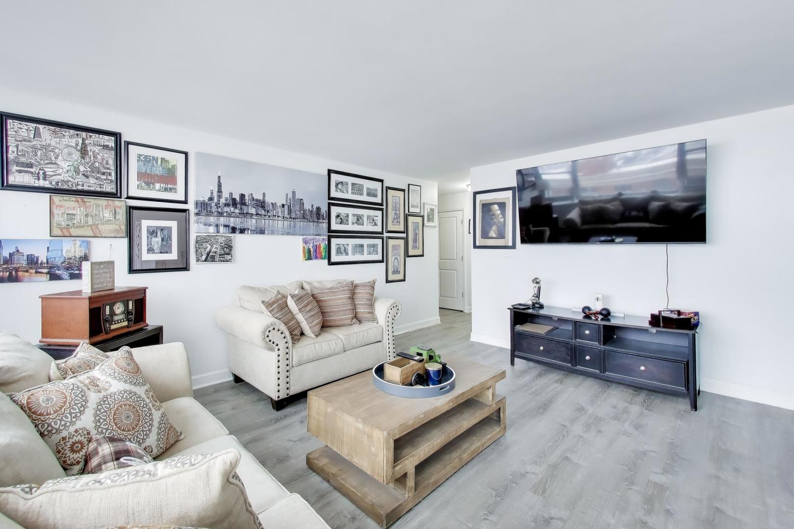 4250 N Marine Drive Unit: 2324