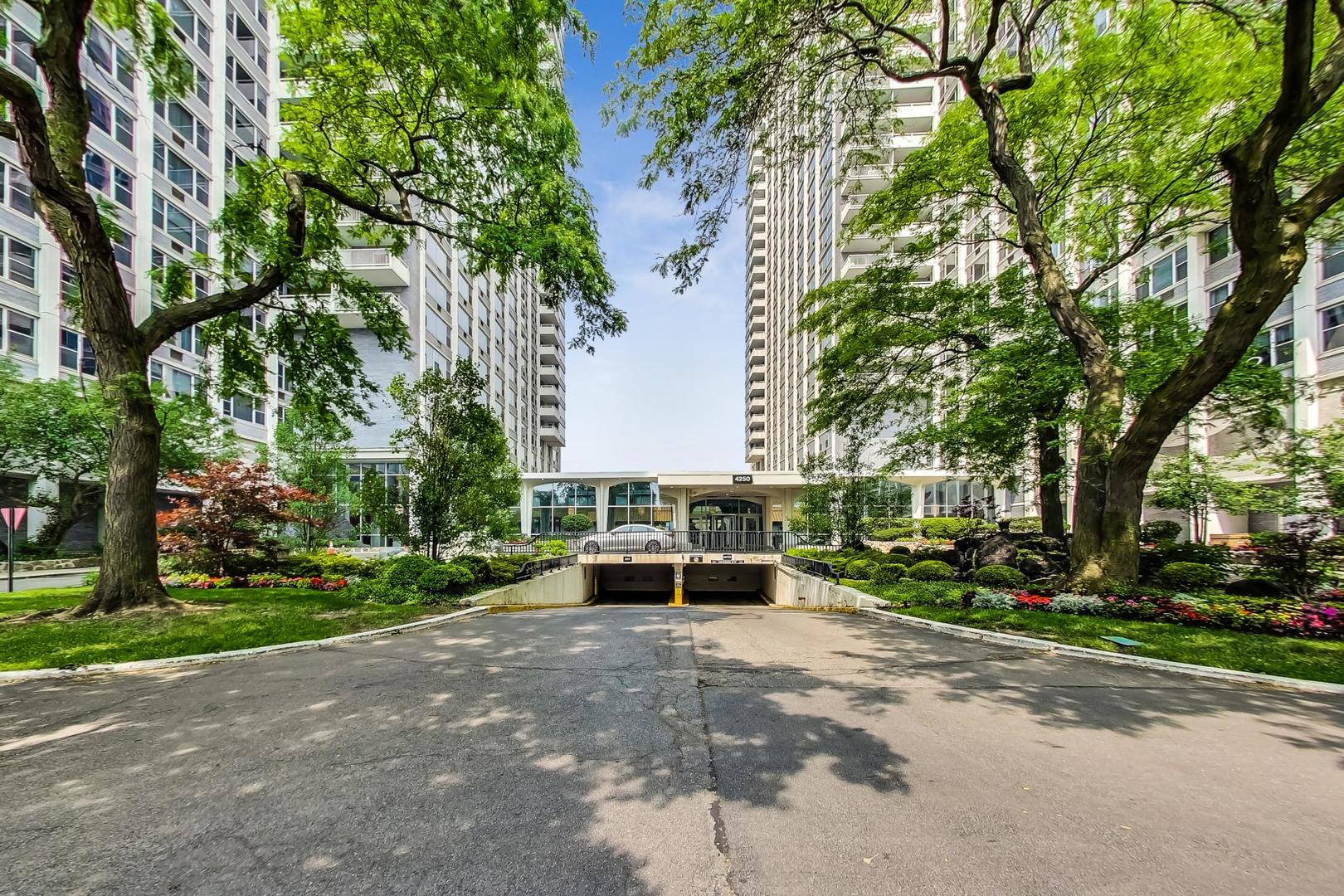 4250 N Marine Drive Unit: 2324