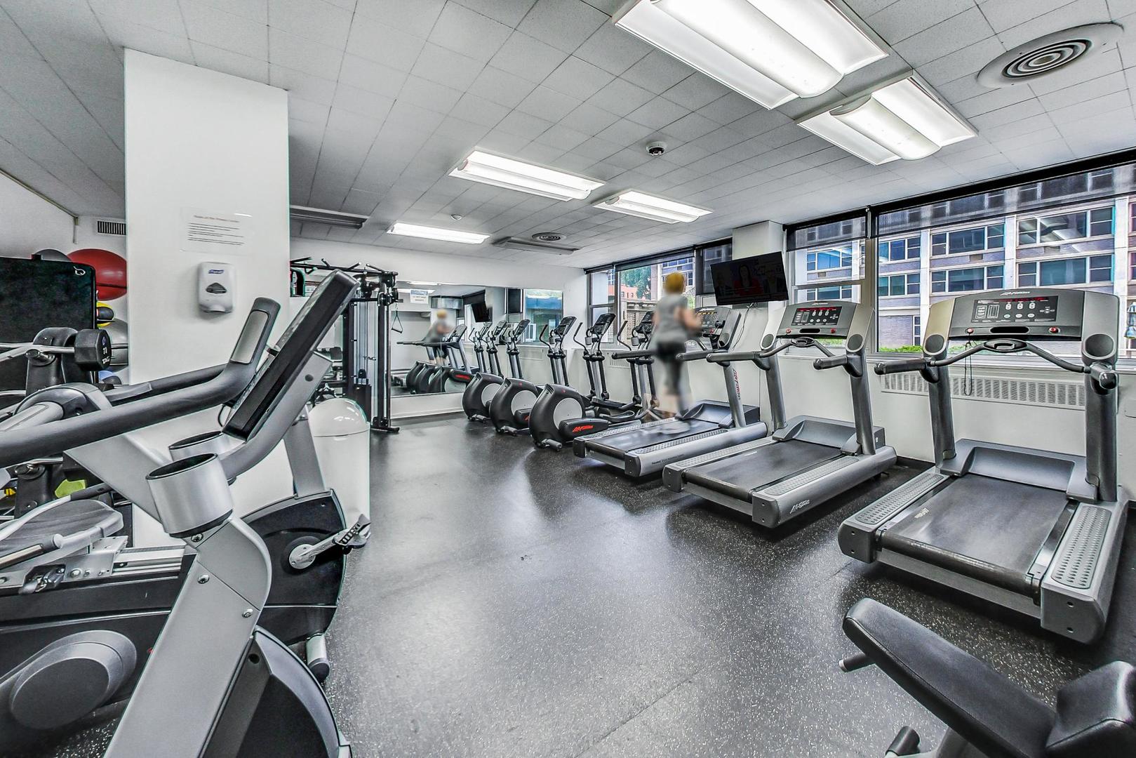 4250 N Marine Drive Unit: 2324