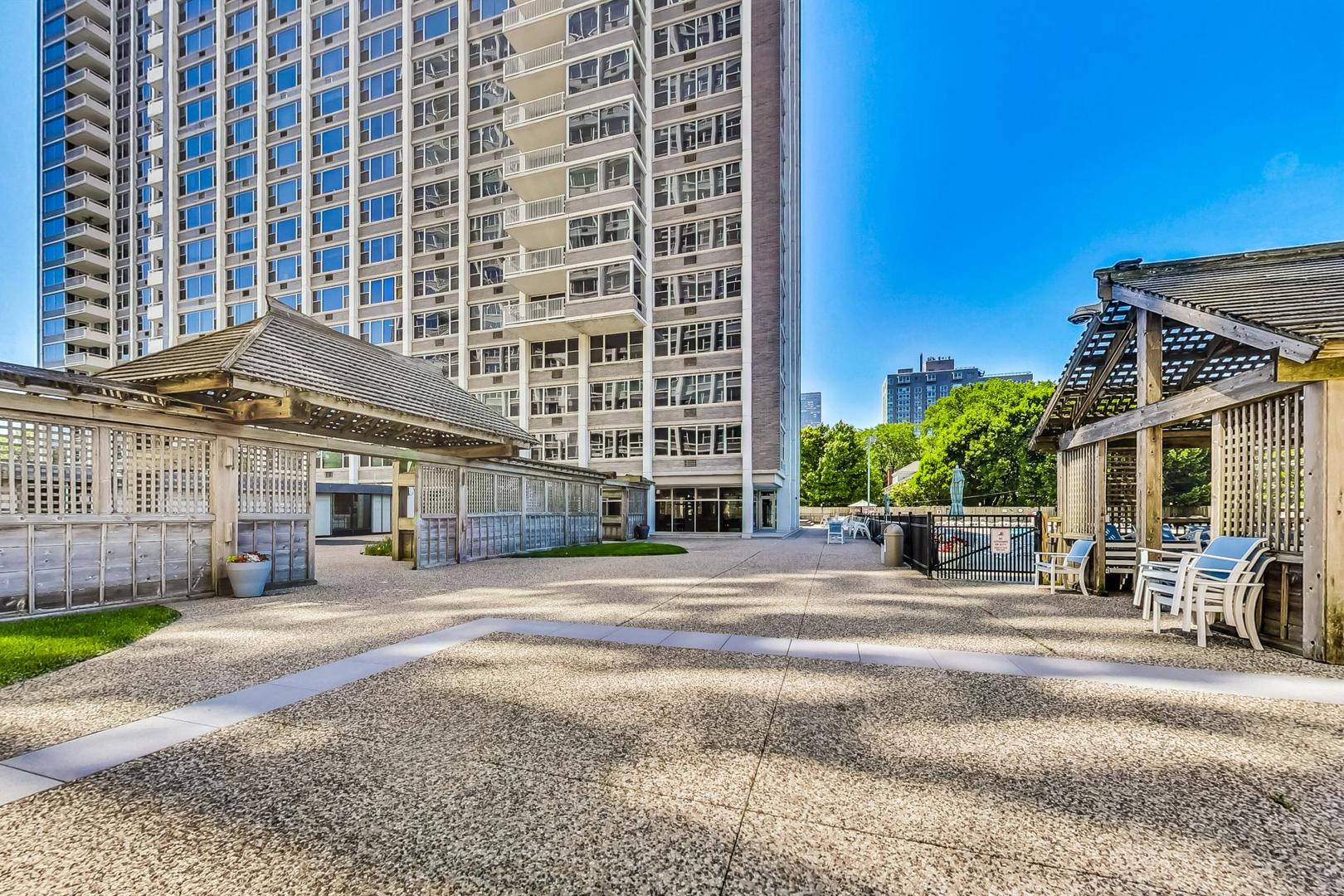 4250 N Marine Drive Unit: 2324