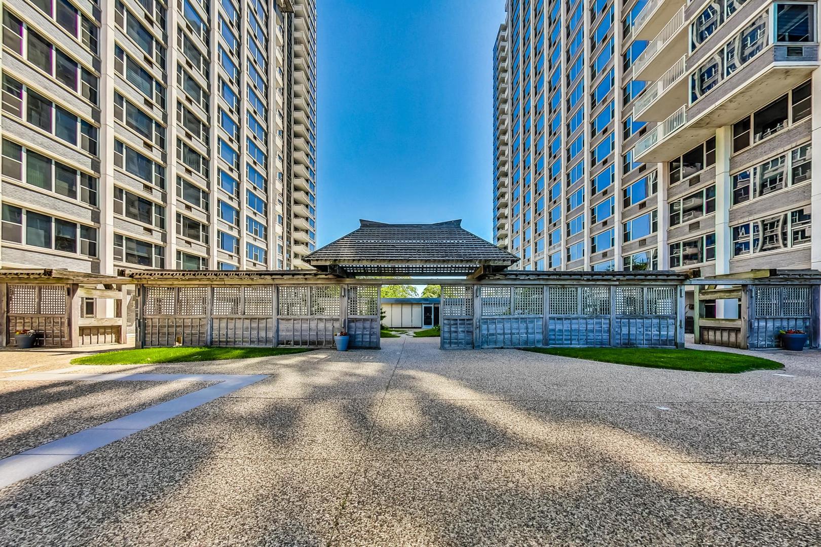 4250 N Marine Drive Unit: 2324