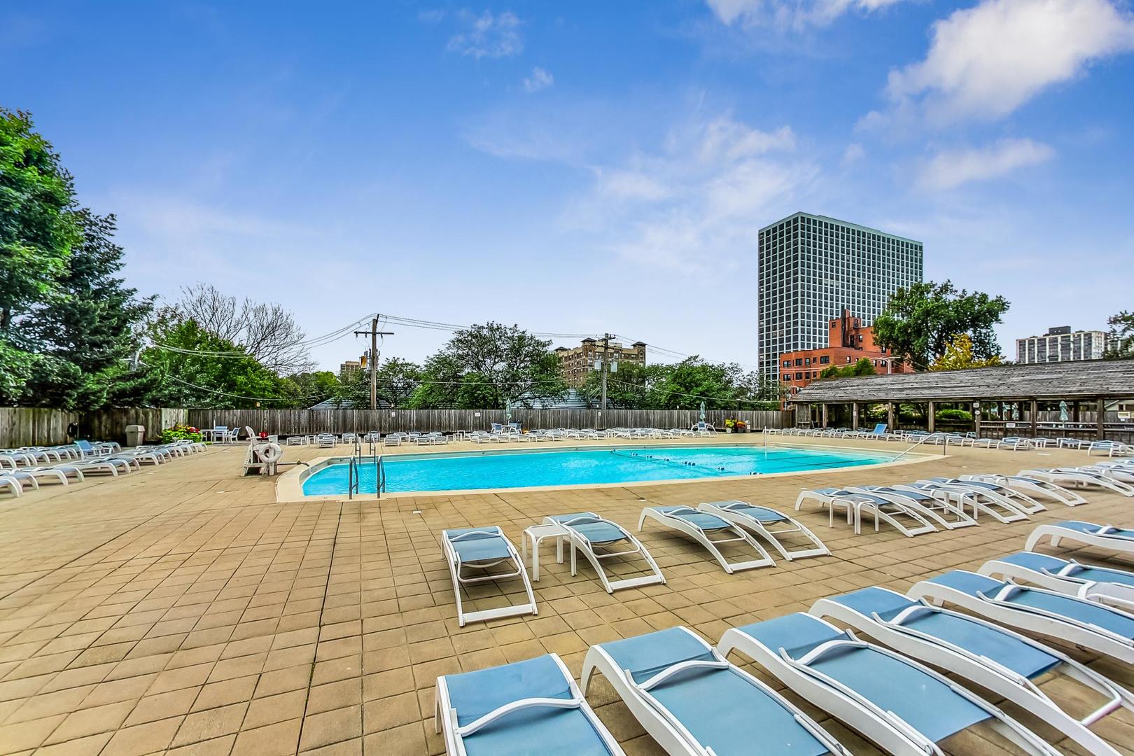 4250 N Marine Drive Unit: 2324