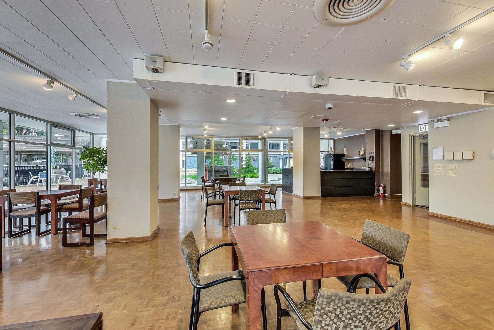 4250 N Marine Drive Unit: 2324