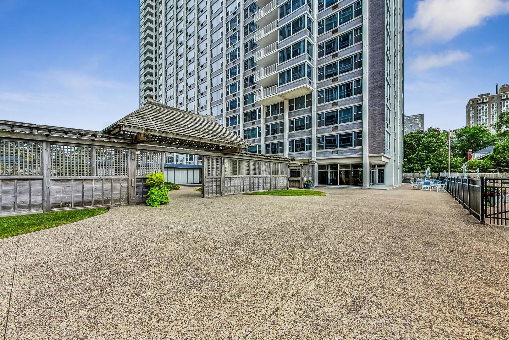 4250 N Marine Drive Unit: 2324