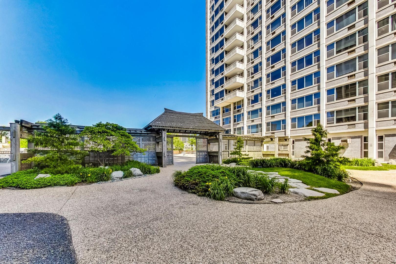 4250 N Marine Drive Unit: 2324