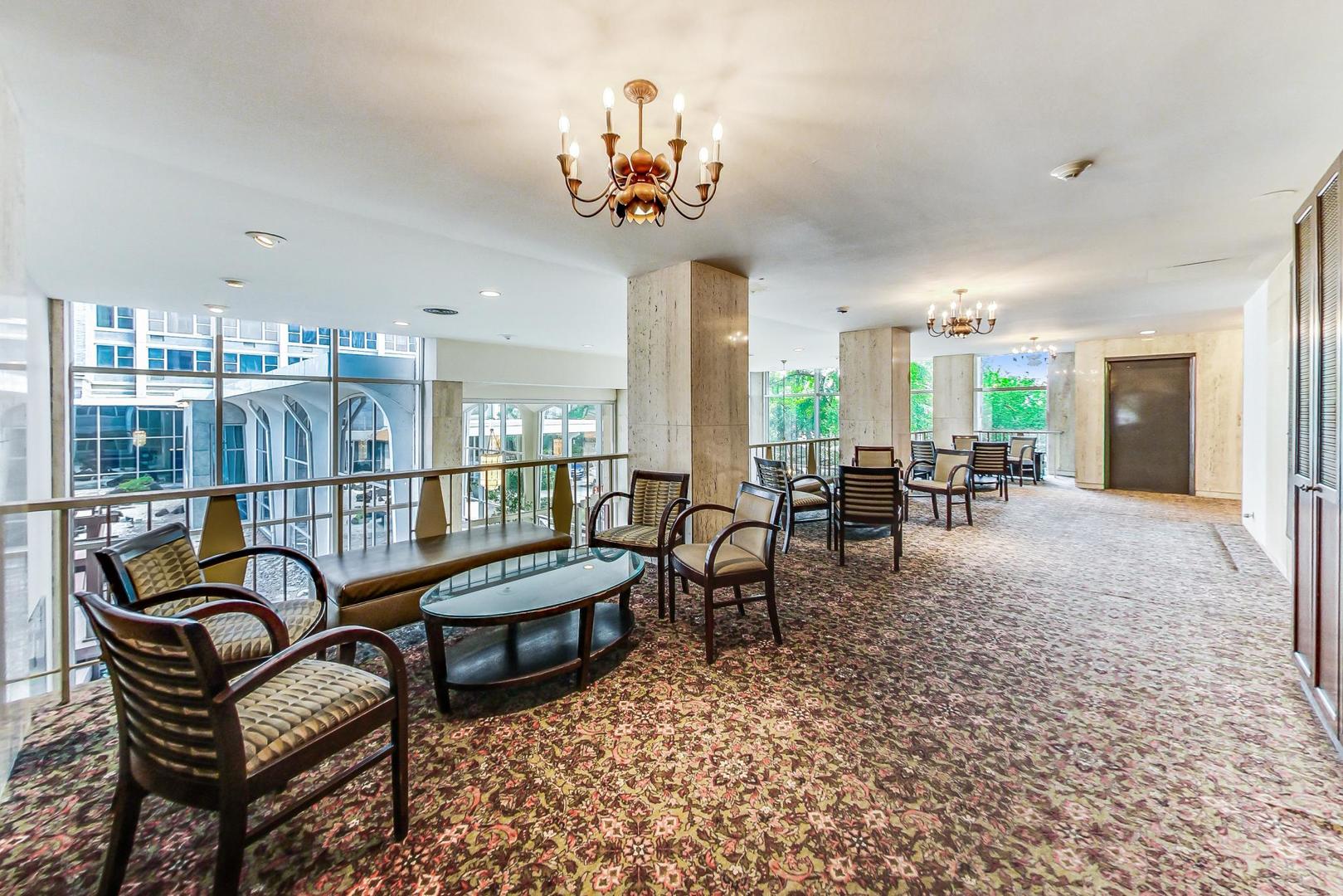 4250 N Marine Drive Unit: 2324