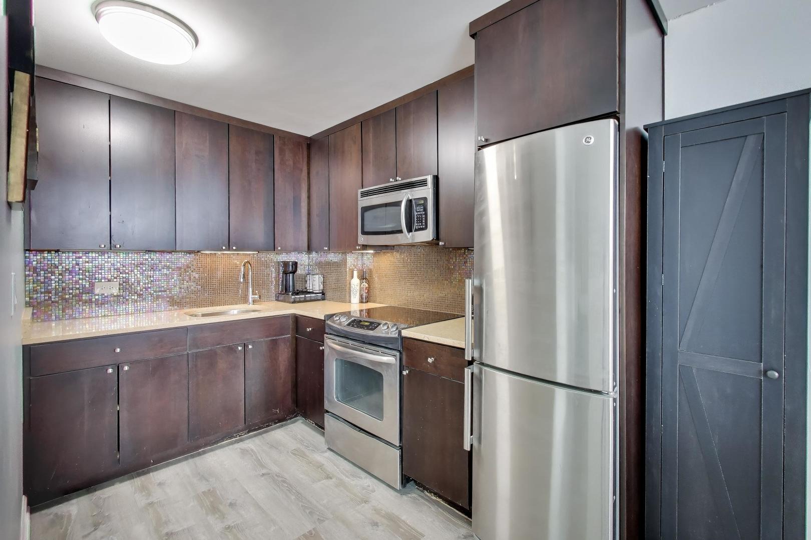 4250 N Marine Drive Unit: 2324