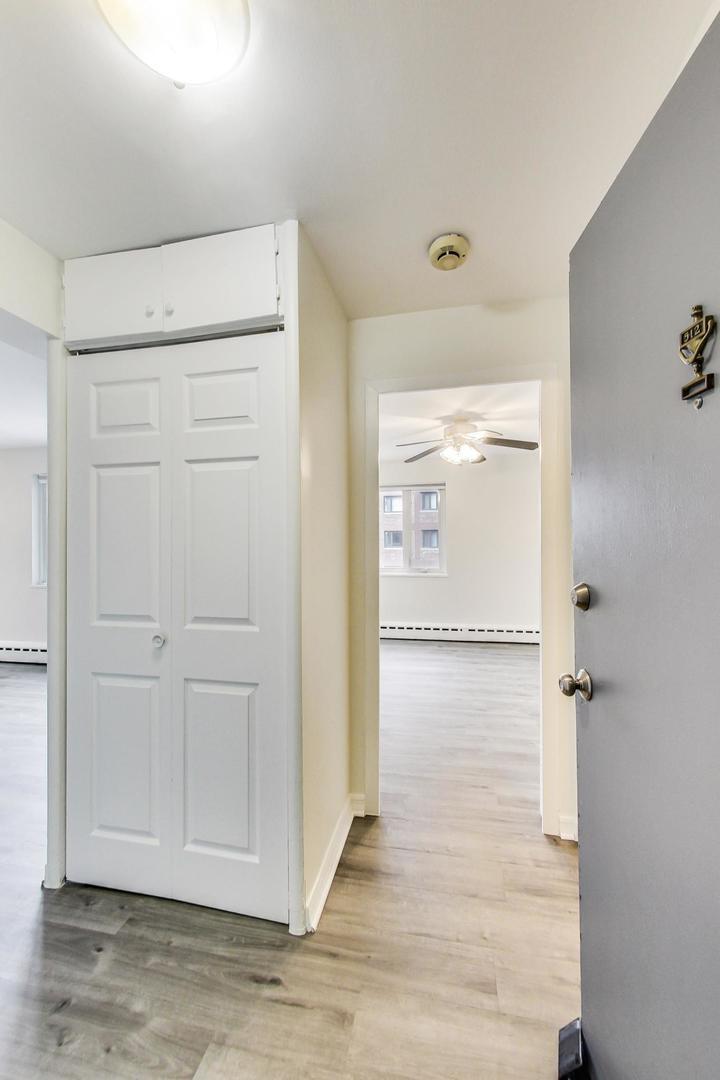 708 W Bittersweet Place Unit: 512