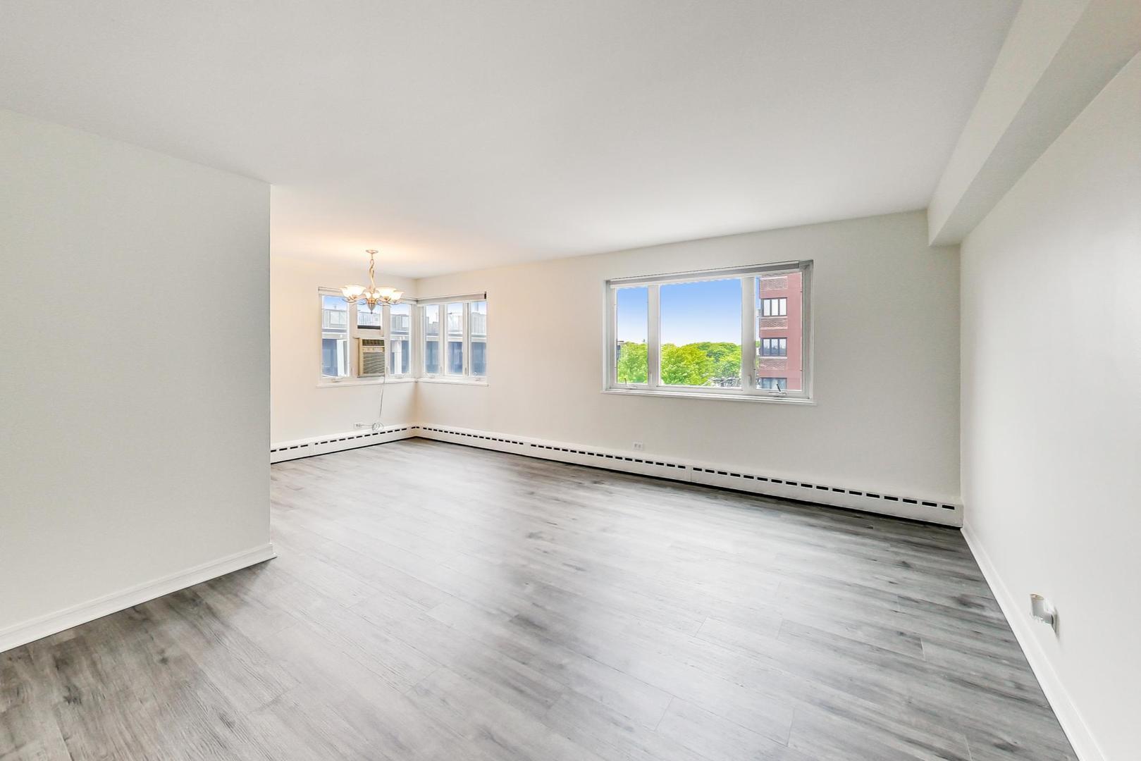 708 W Bittersweet Place Unit: 512