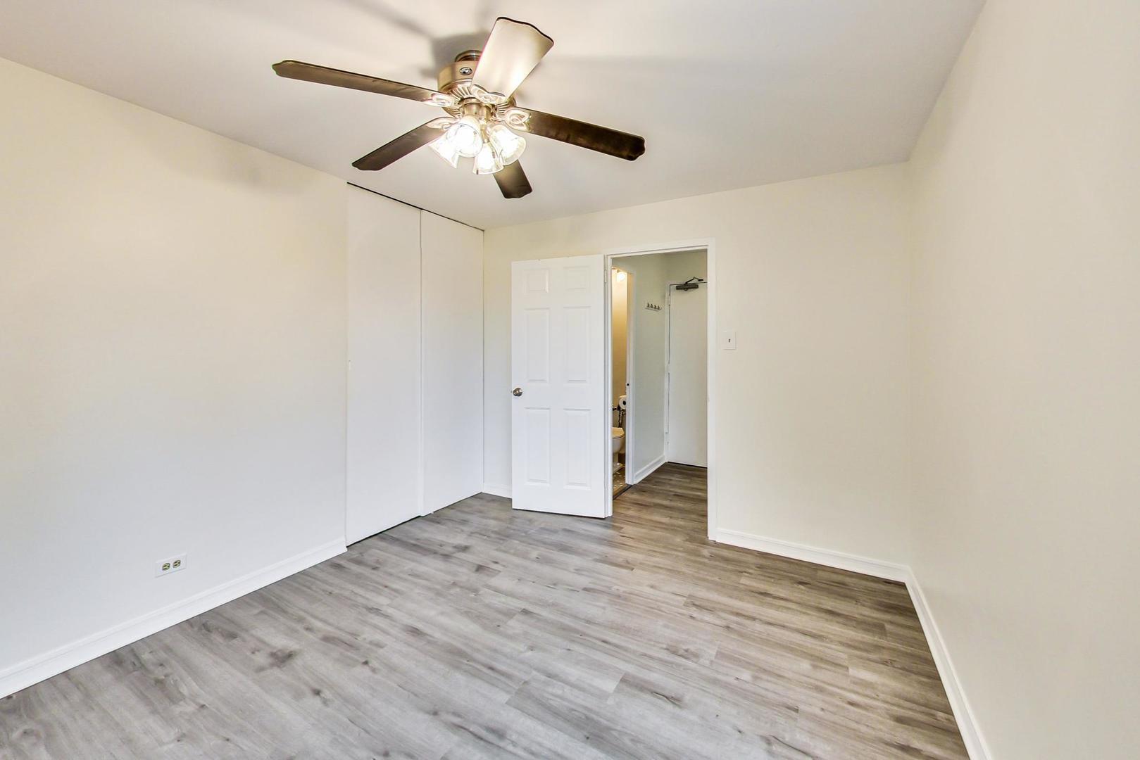708 W Bittersweet Place Unit: 512