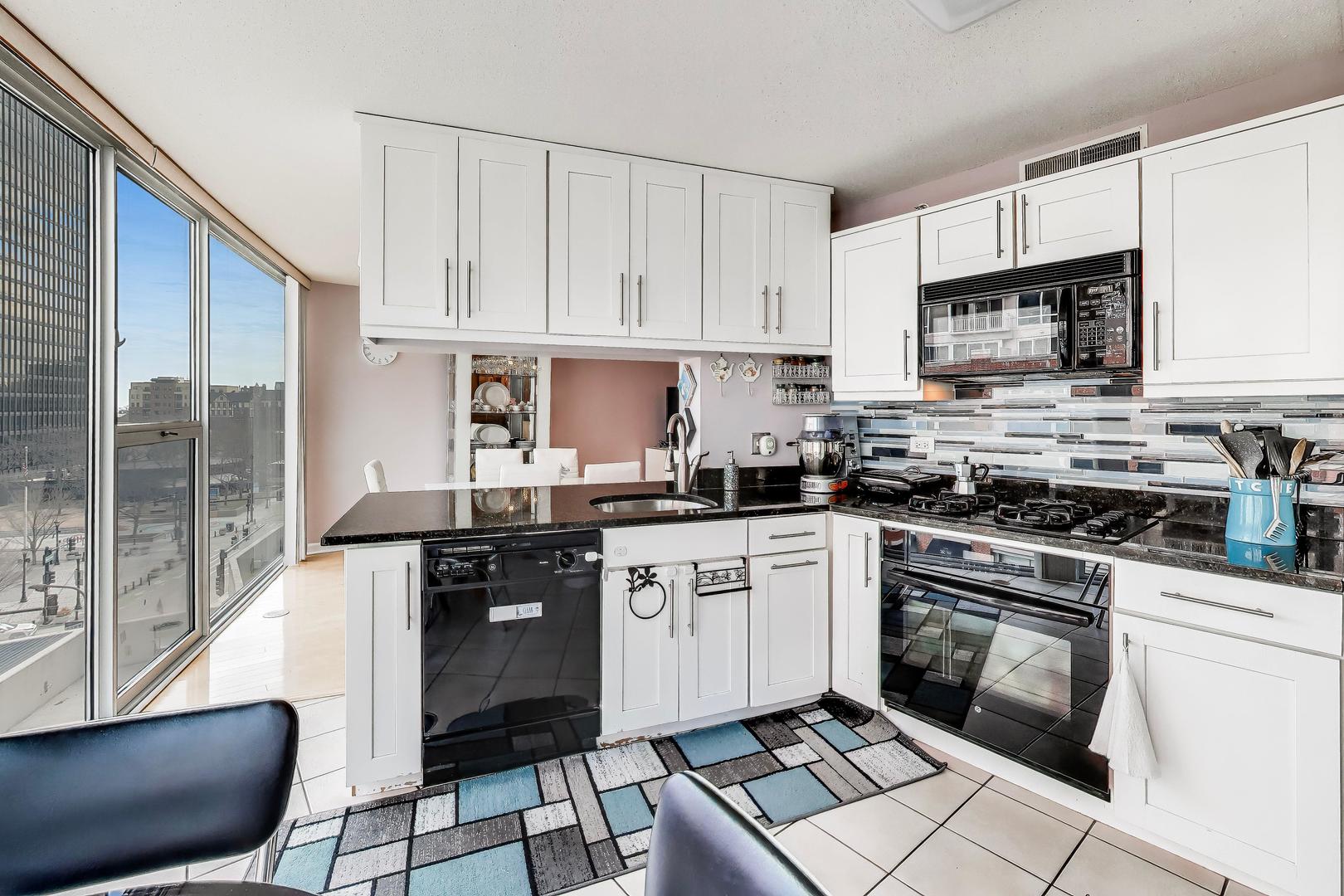 1580 SHERMAN Avenue Unit: 706