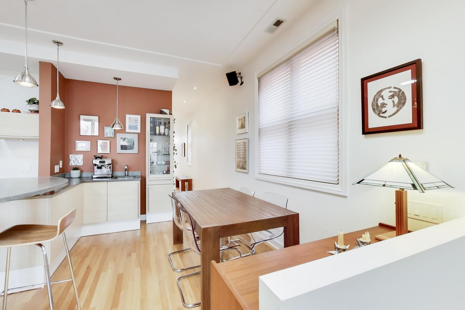 1548 N Hoyne Avenue Unit: 3