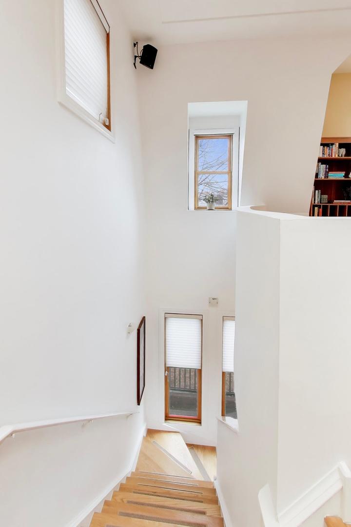 1548 N Hoyne Avenue Unit: 3