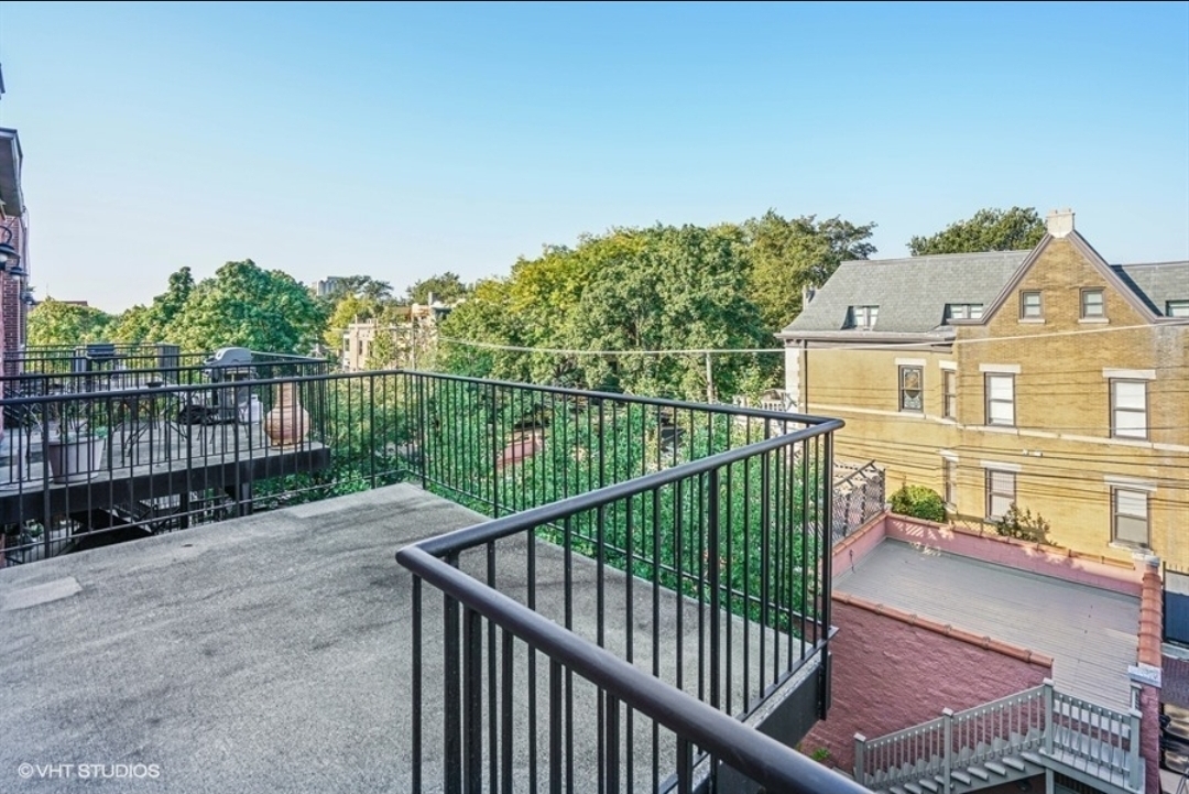 1548 N Hoyne Avenue Unit: 3