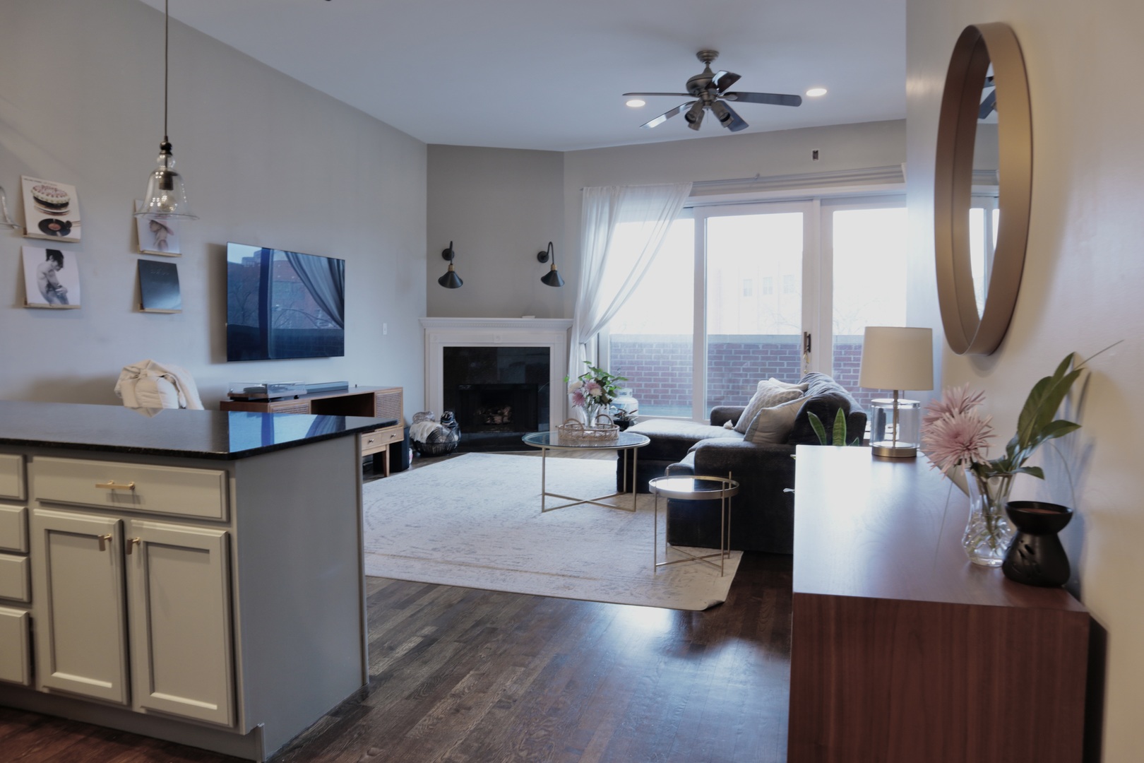 1140 N MILWAUKEE Avenue Unit: 3