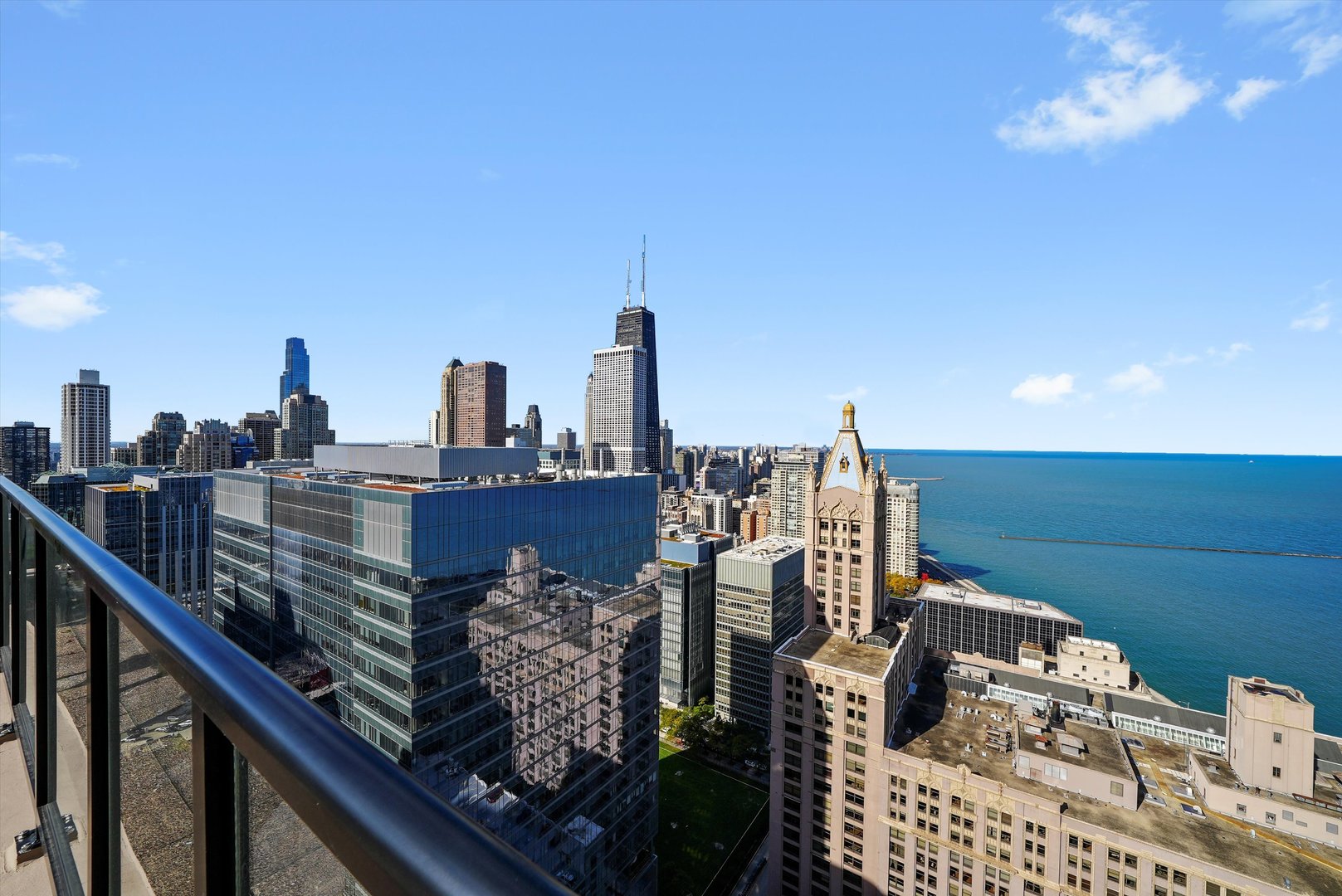 401 E ONTARIO Street Unit: 1304