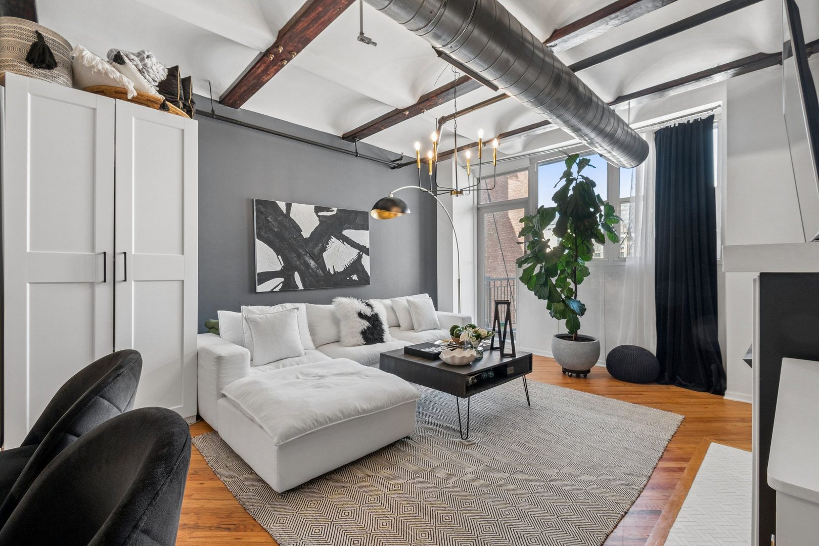 500 S Clinton Street Unit: 641
