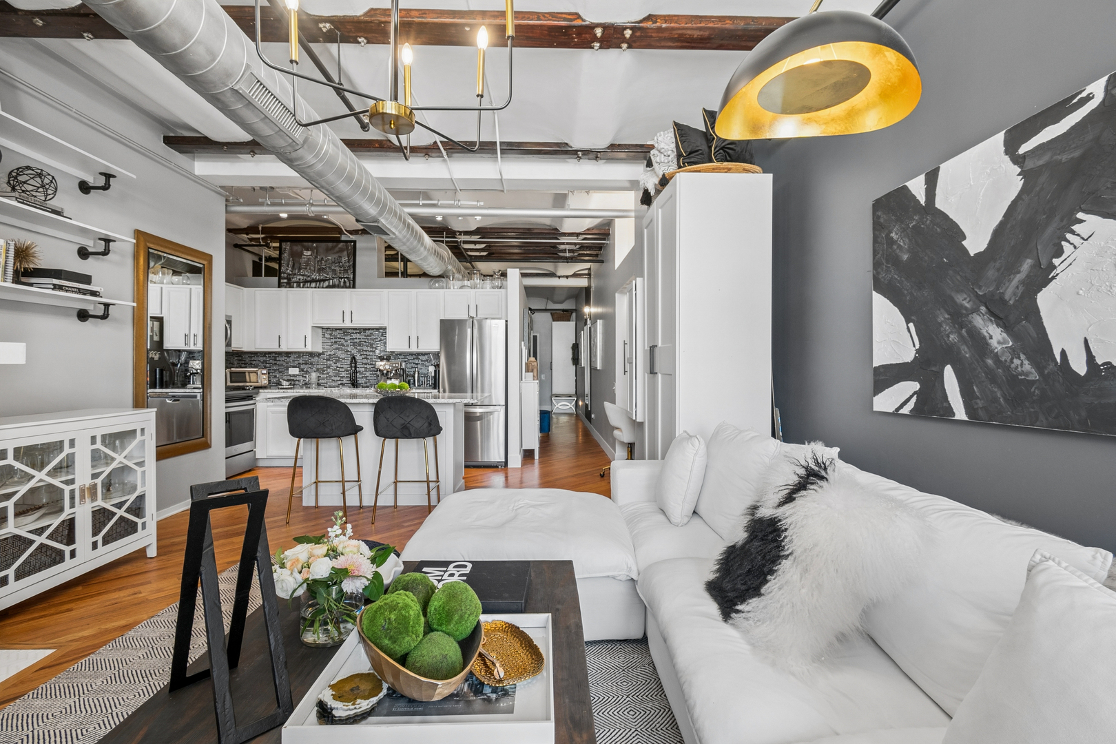 500 S Clinton Street Unit: 641