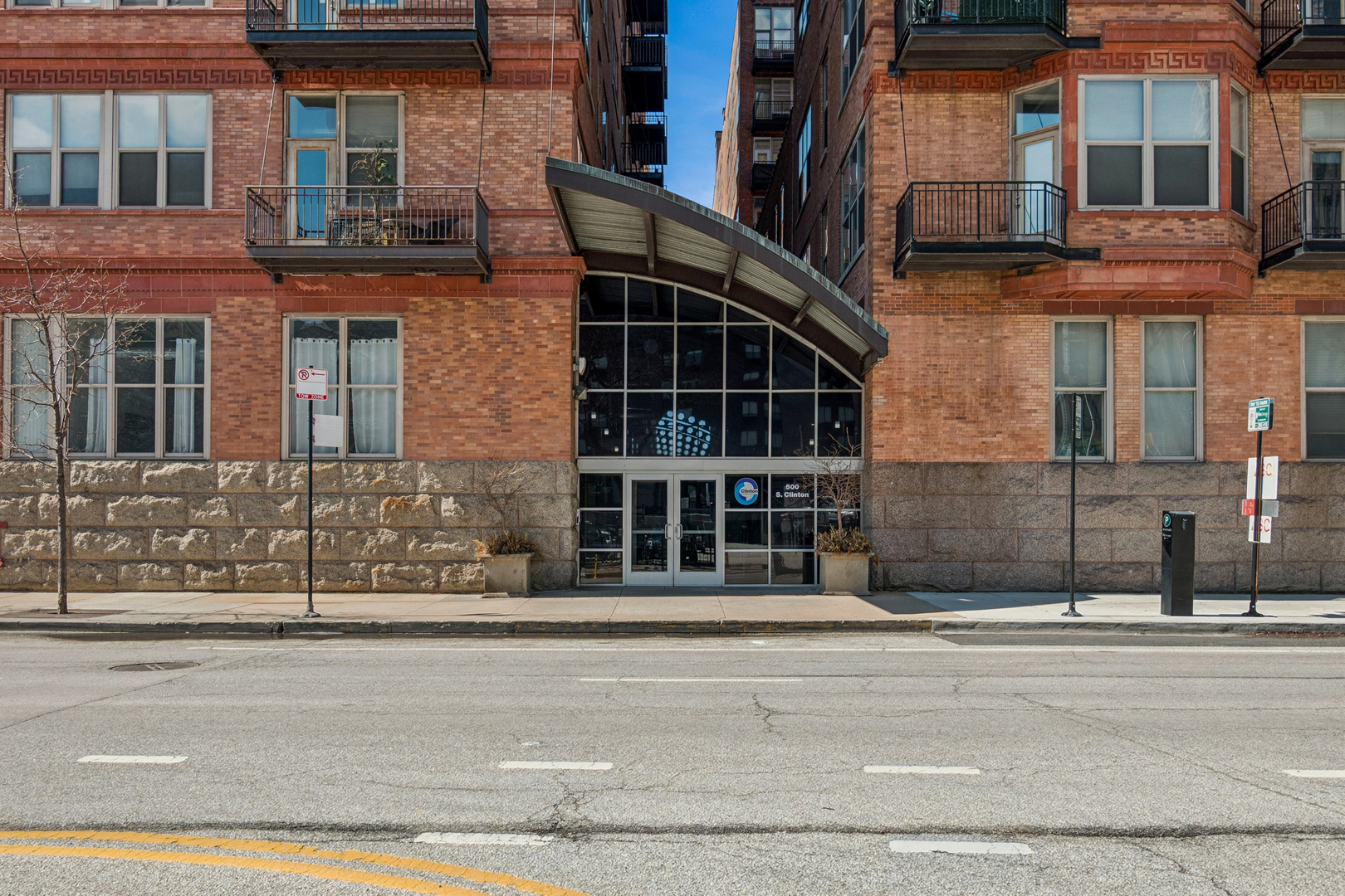 500 S Clinton Street Unit: 641