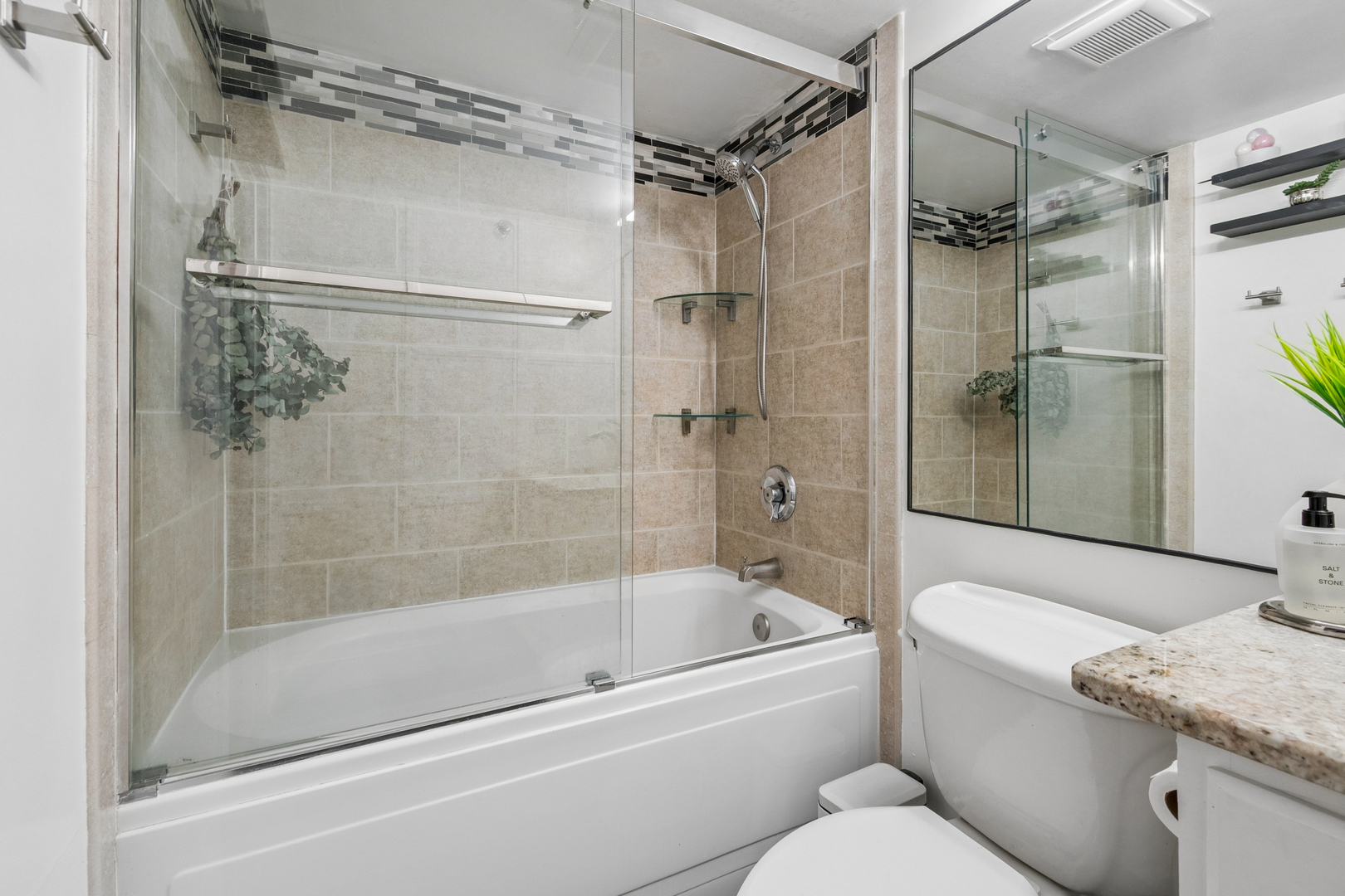 500 S Clinton Street Unit: 641
