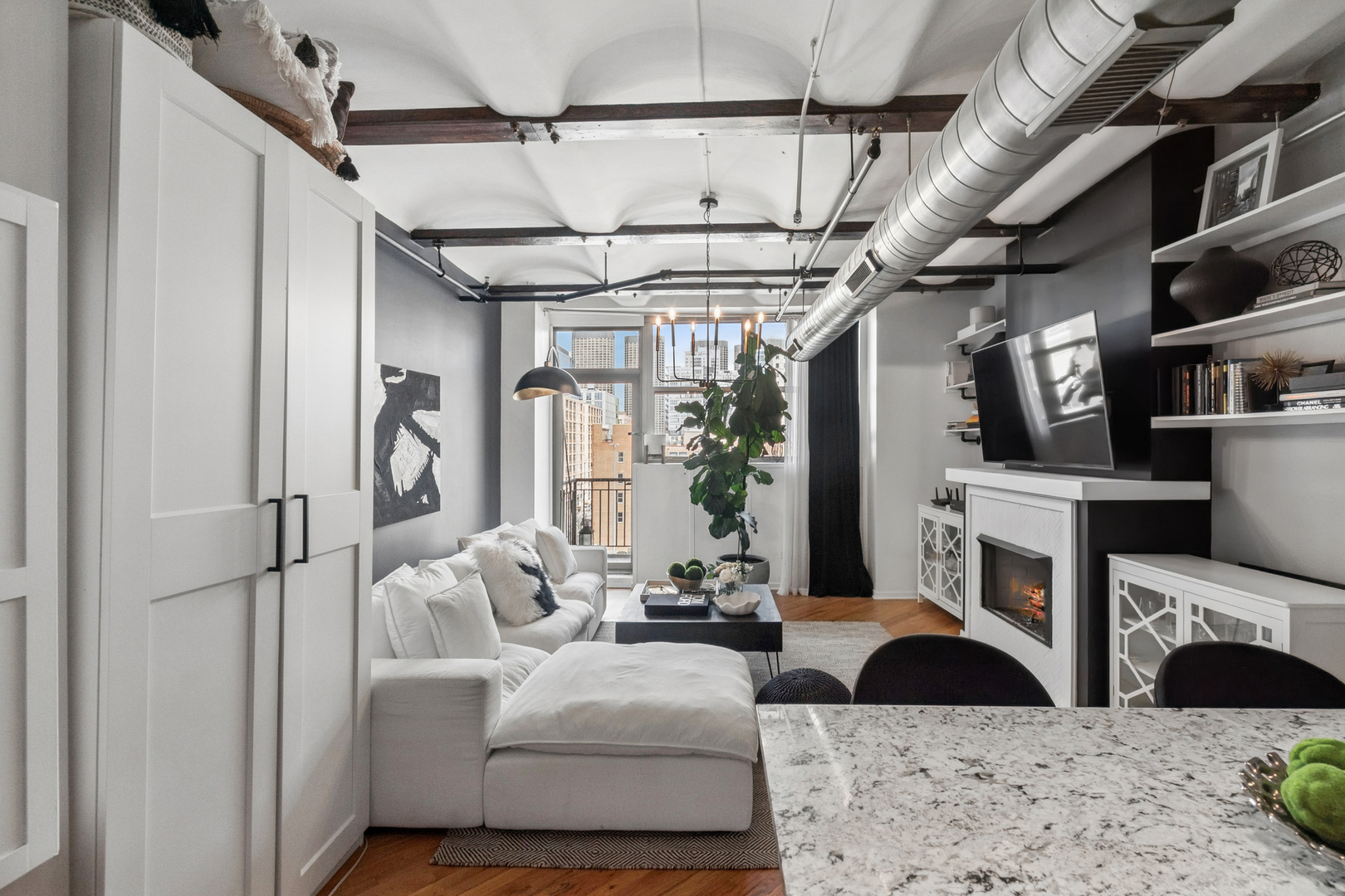 500 S Clinton Street Unit: 641