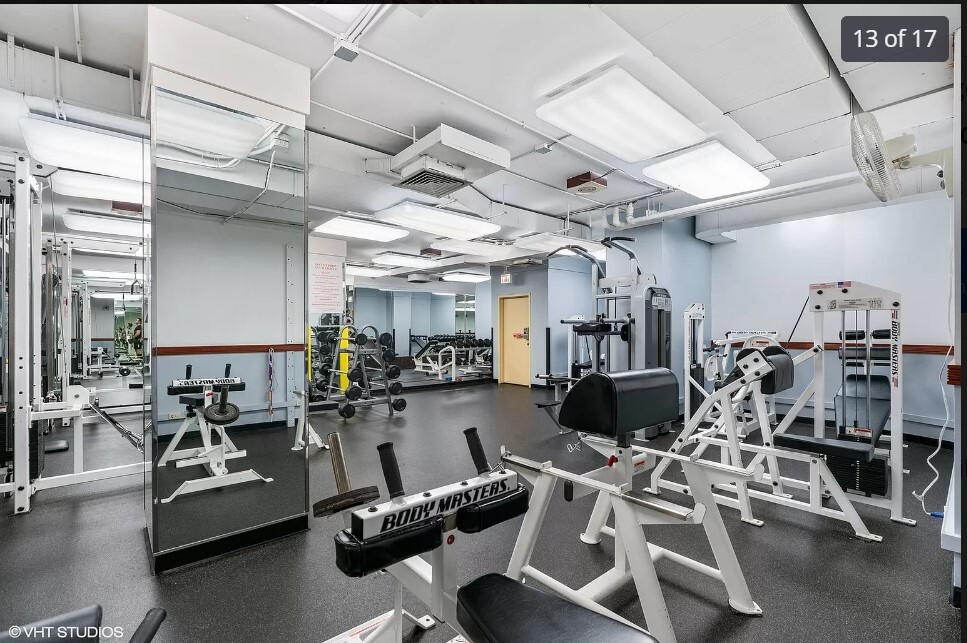 211 E Ohio Street Unit: 1102