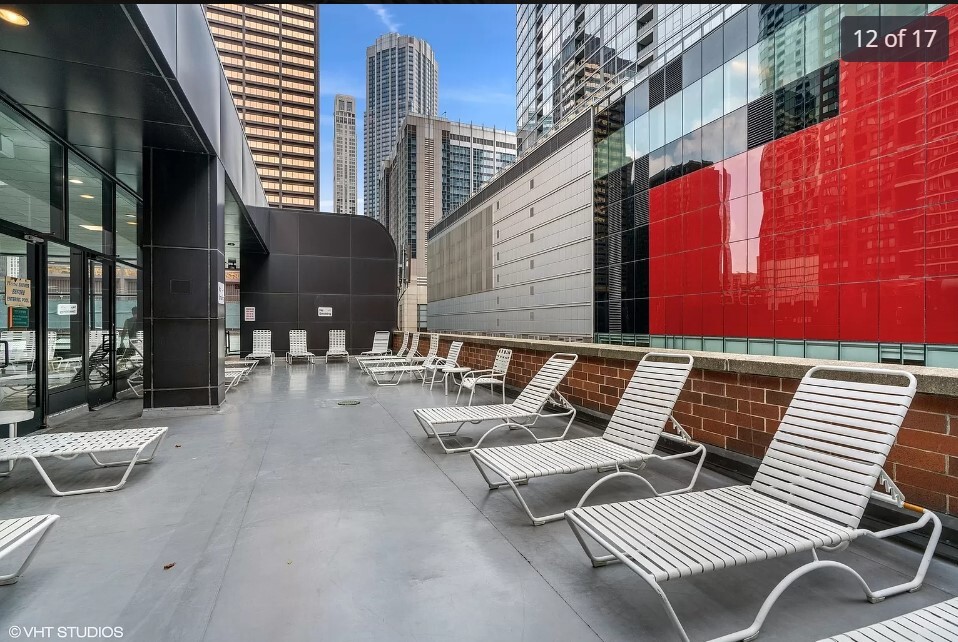 211 E Ohio Street Unit: 1102