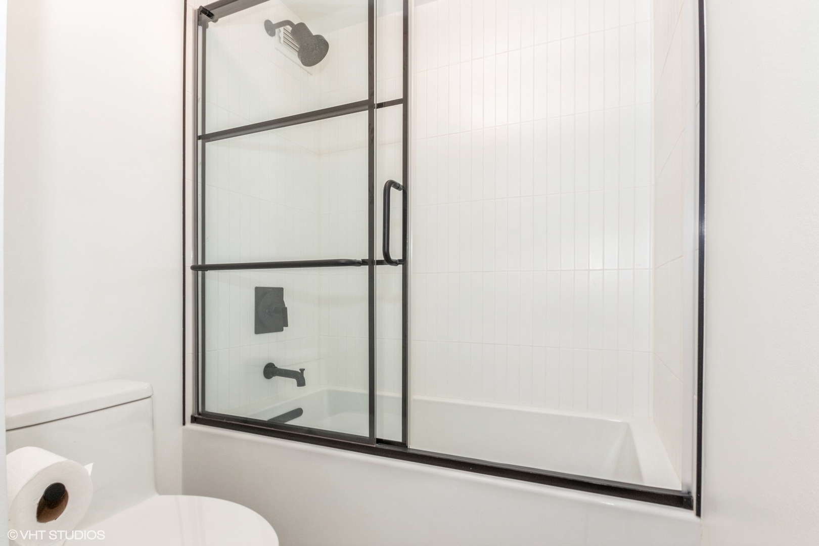 1221 N Dearborn Street Unit: 802S