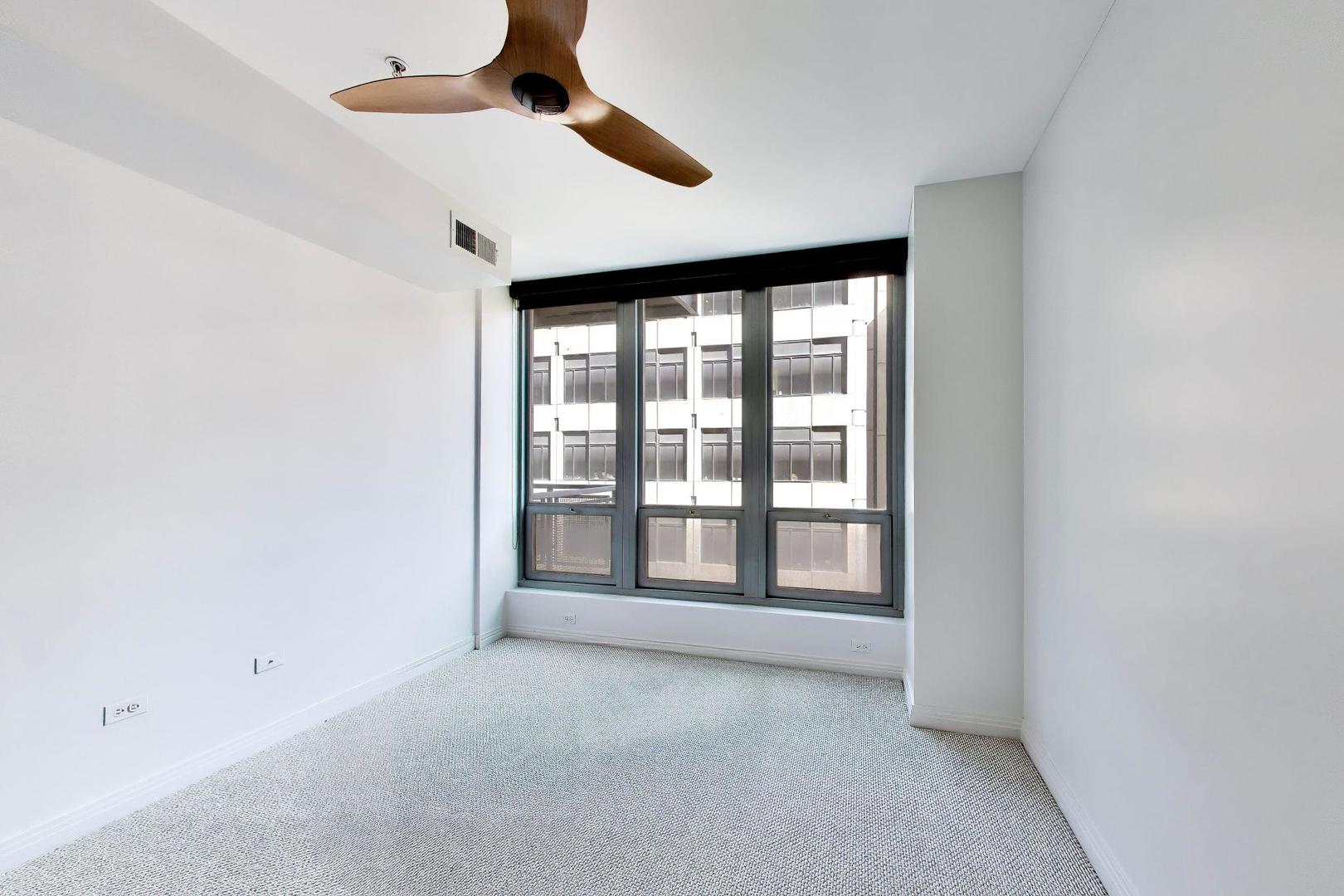 565 W Quincy Street Unit: 801