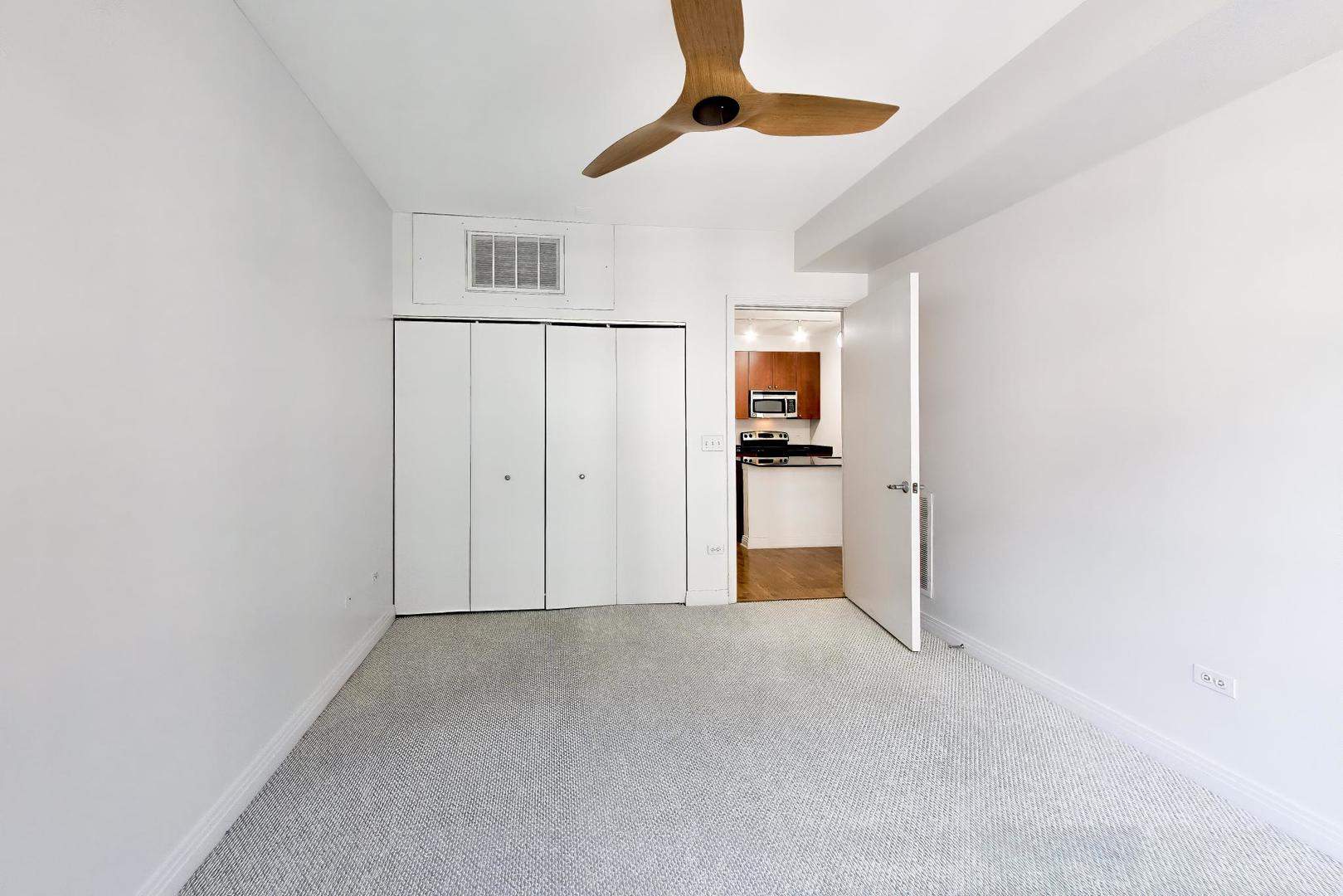 565 W Quincy Street Unit: 801