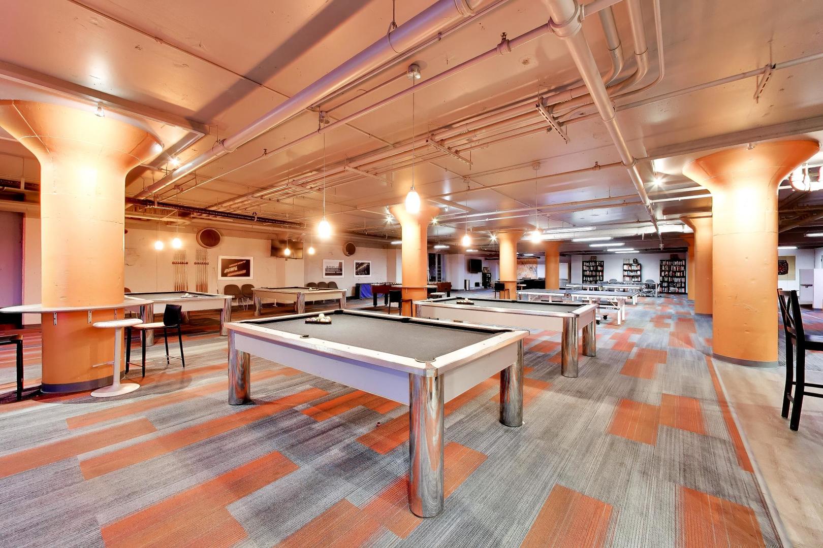 565 W Quincy Street Unit: 801