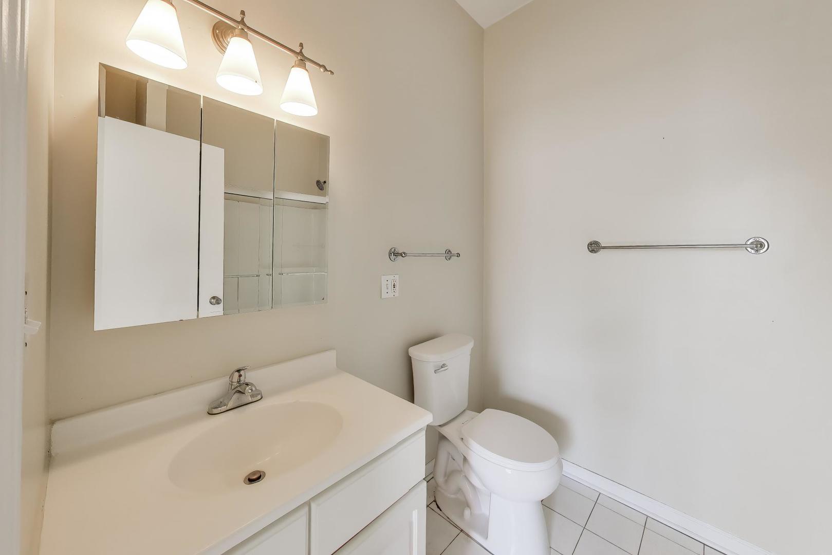 1481 W Irving Park Road Unit: 2B