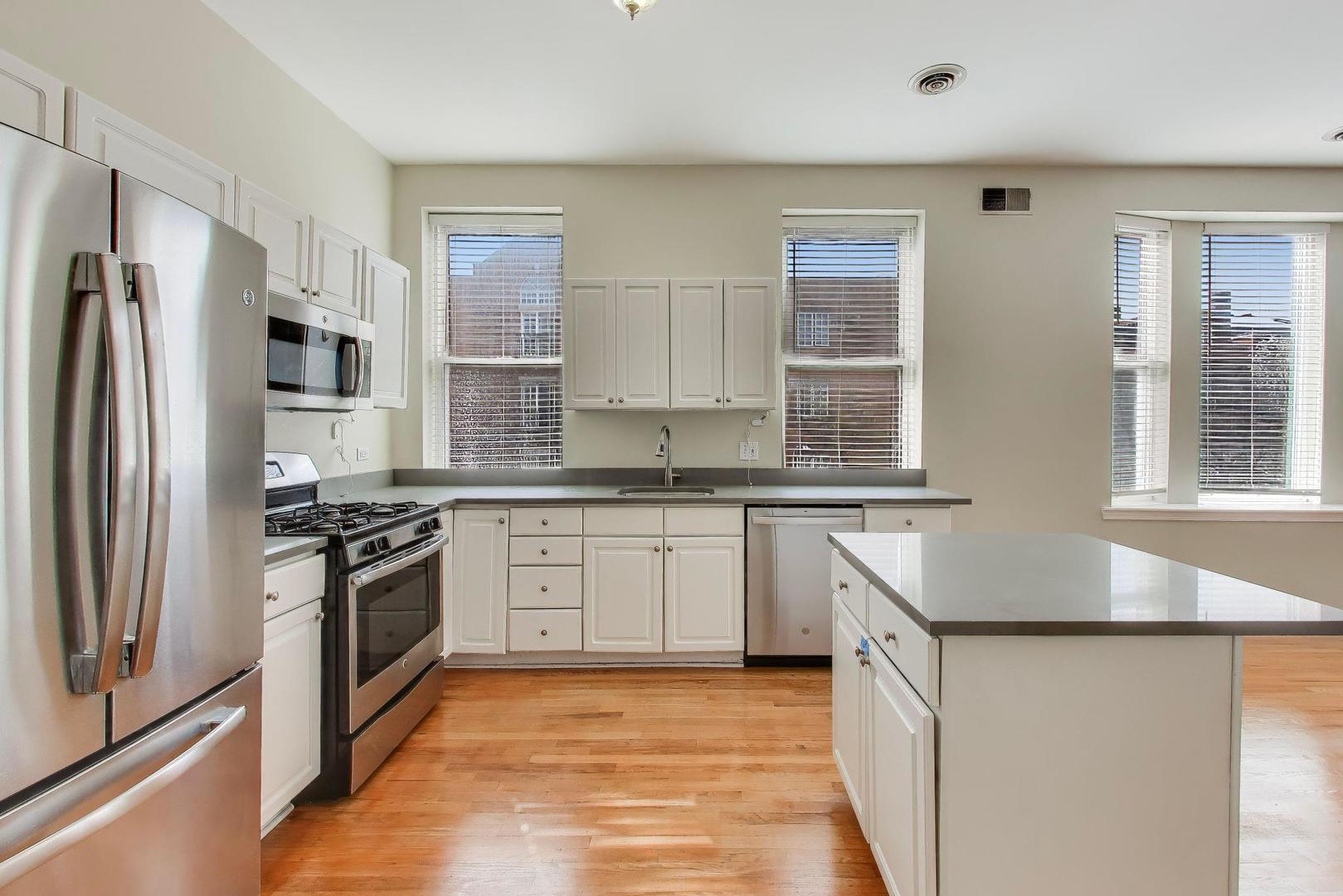 1481 W Irving Park Road Unit: 2B