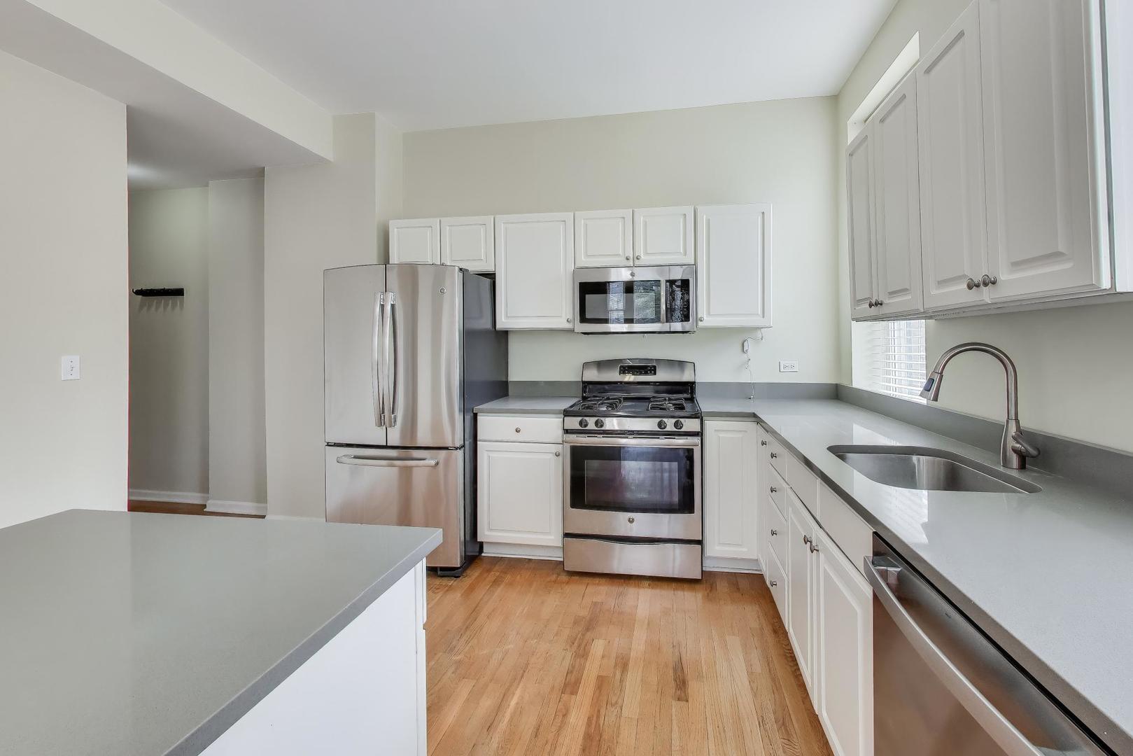 1481 W Irving Park Road Unit: 2B
