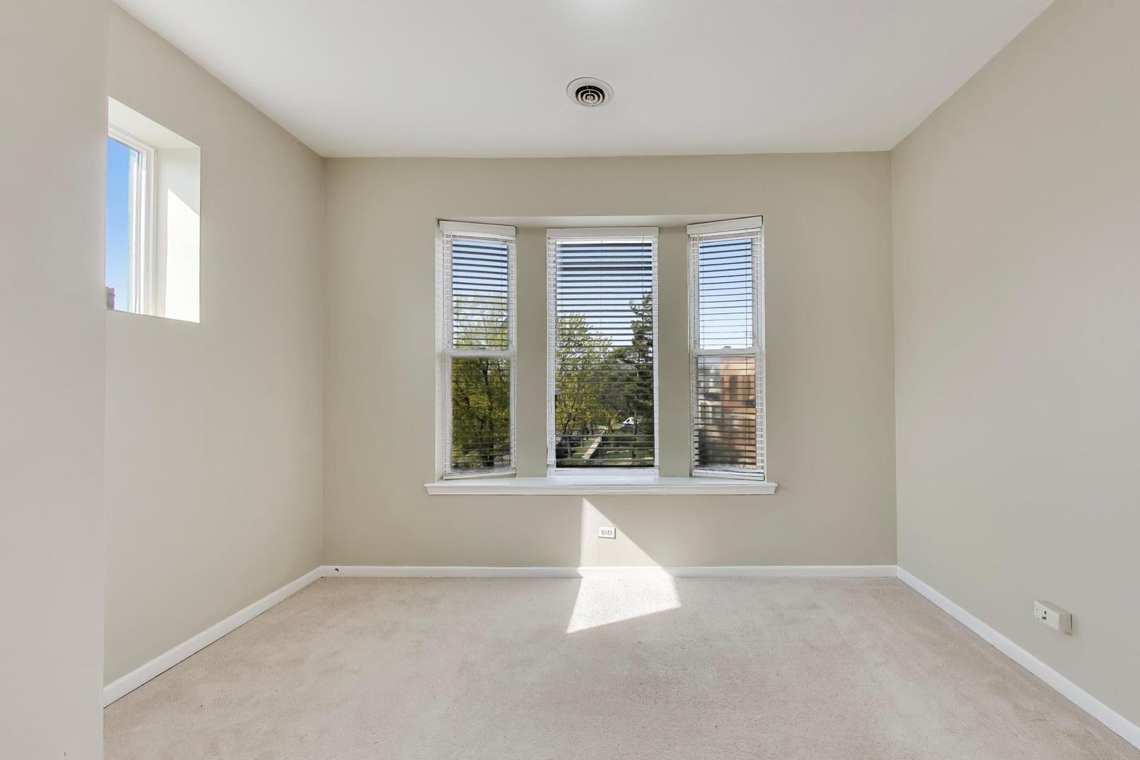 1481 W Irving Park Road Unit: 2B