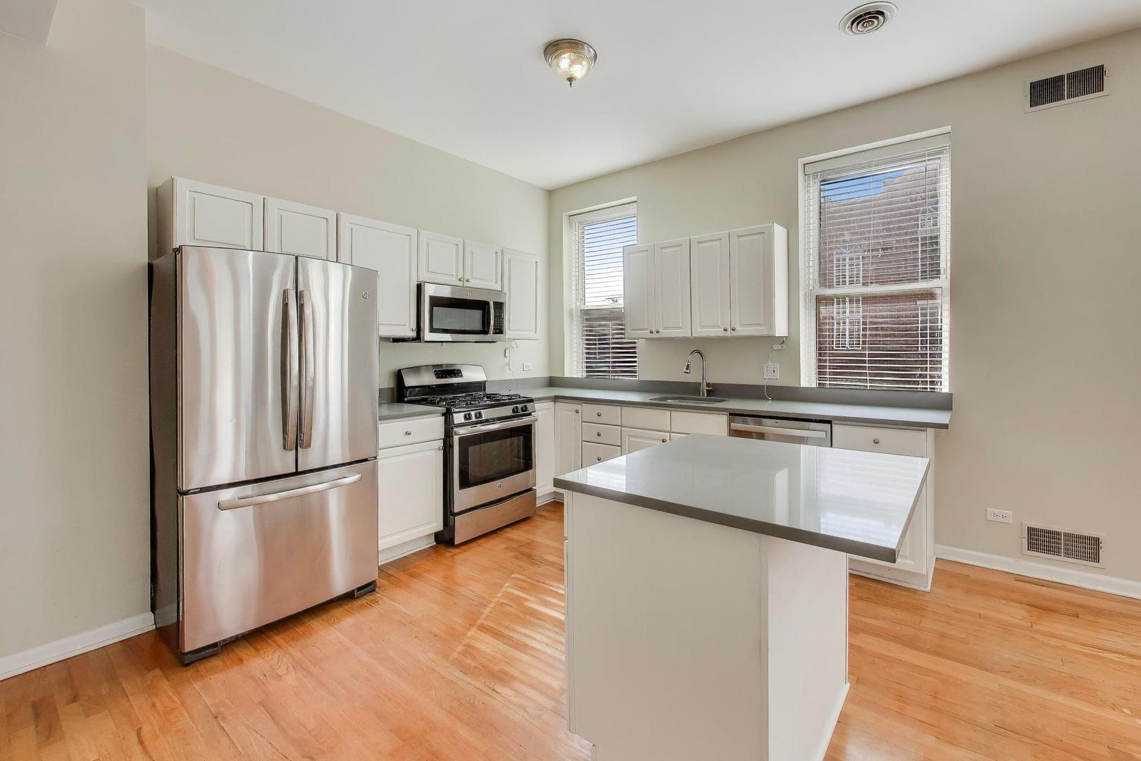 1481 W Irving Park Road Unit: 2B