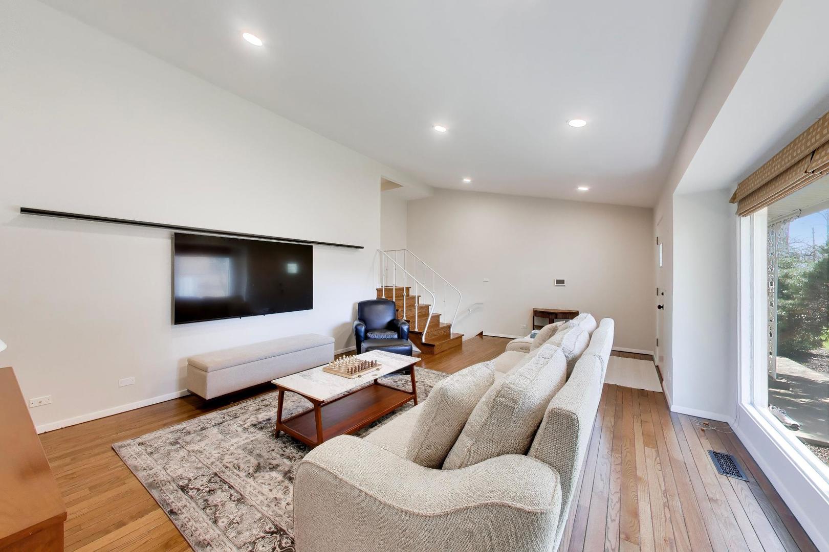 320 Linden Avenue Unit: 0