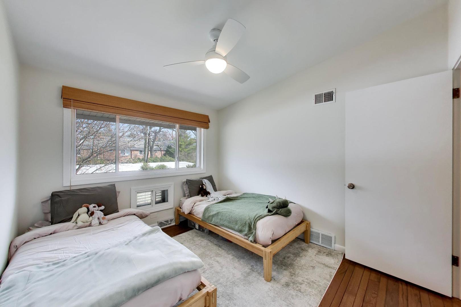 320 Linden Avenue Unit: 0