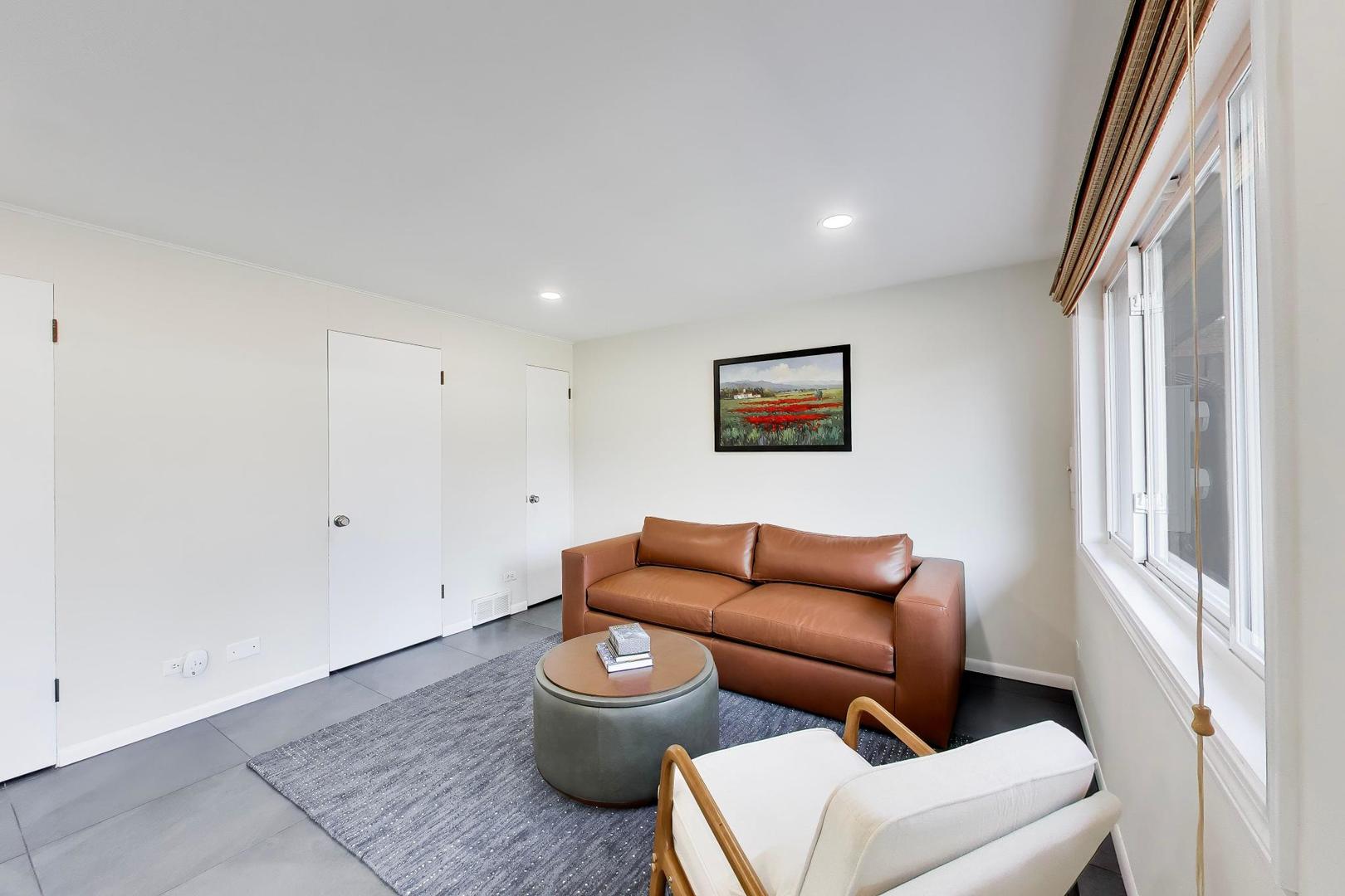 320 Linden Avenue Unit: 0