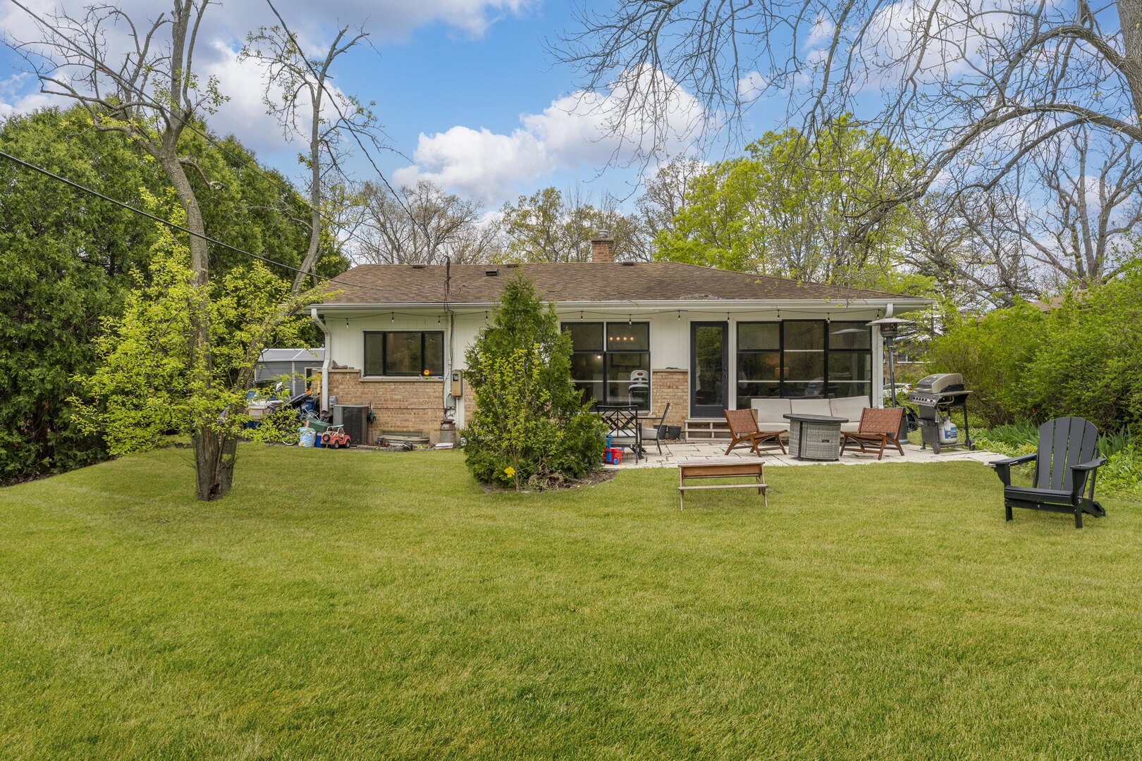 3175 University Avenue